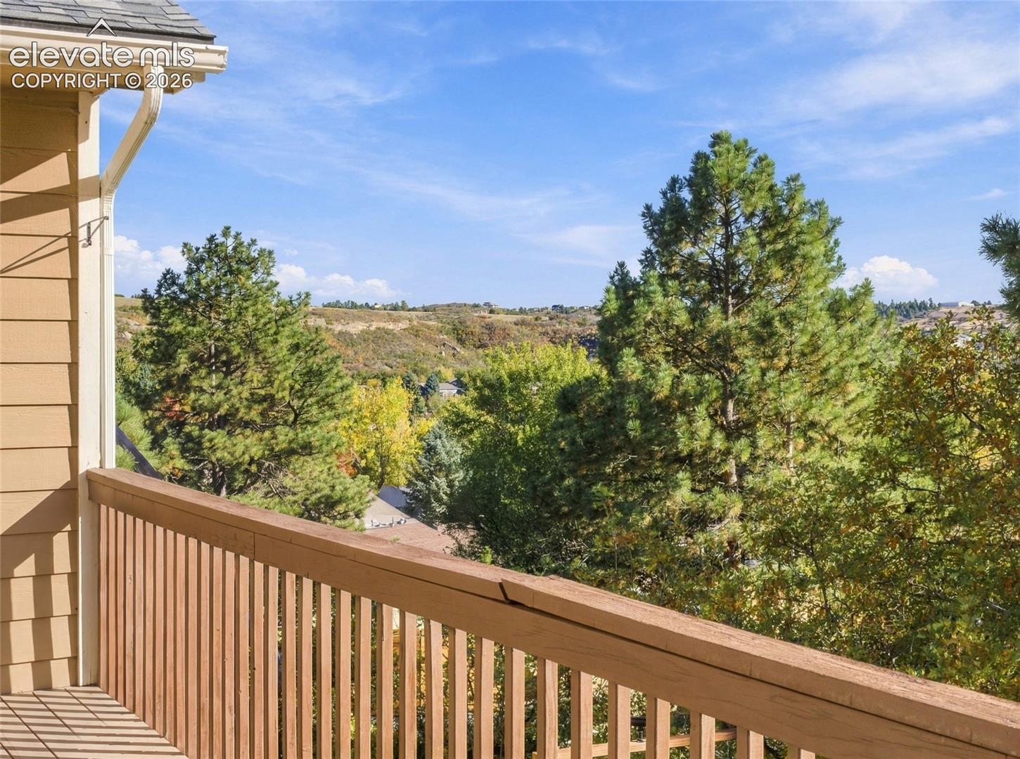 Listing photo 11 for 395 Dawson Court