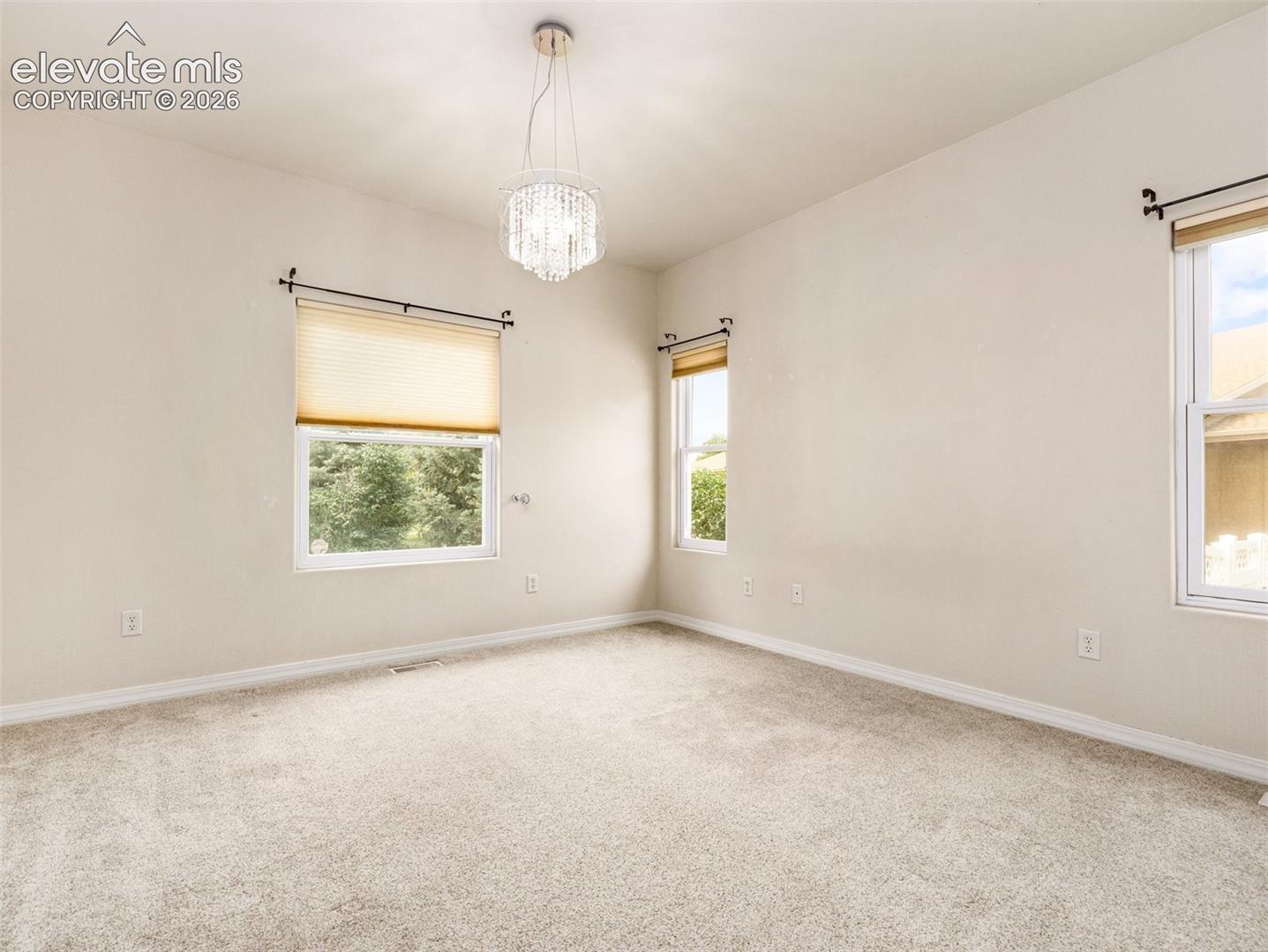 Listing photo 24 for 10 Erica Court