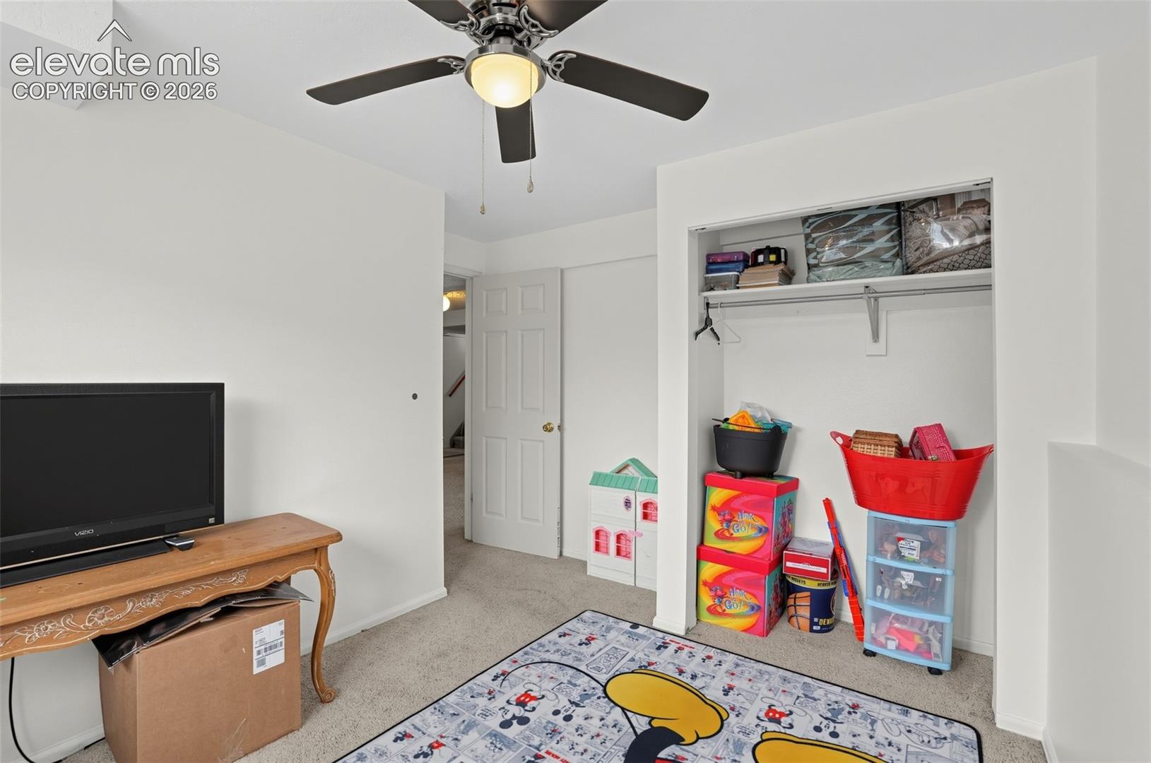 Listing photo 13 for 4565 Howland Street
