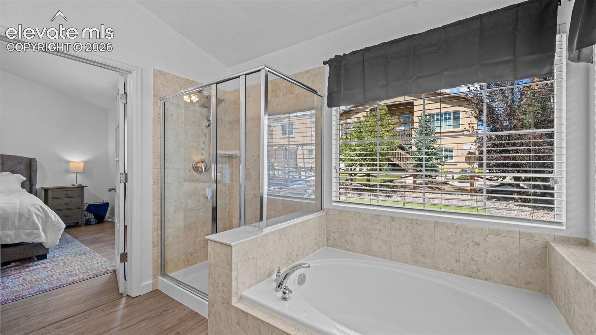 Listing photo 20 for 8068 Hollygrape Lane