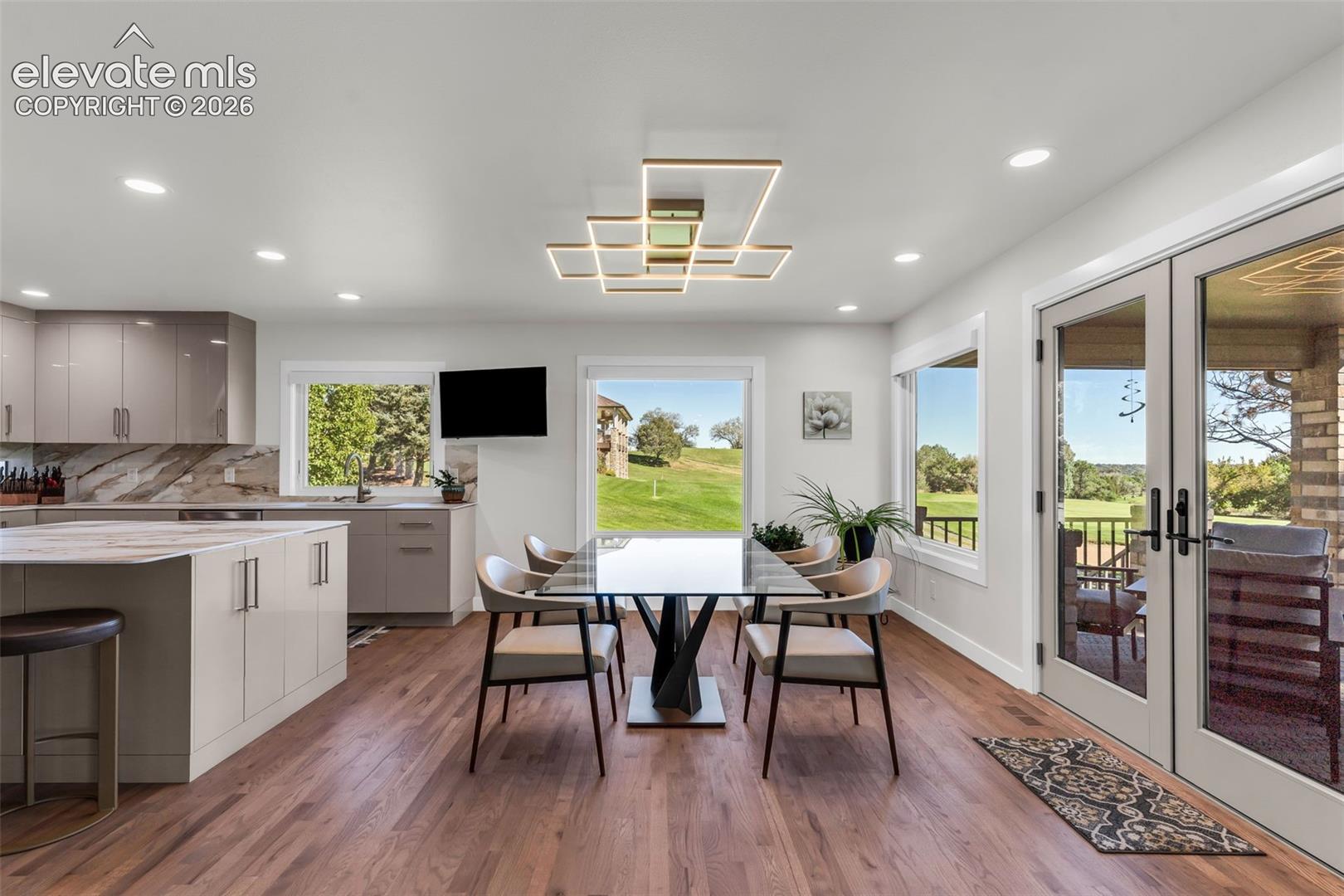 Listing photo 8 for 2 Country Club Village