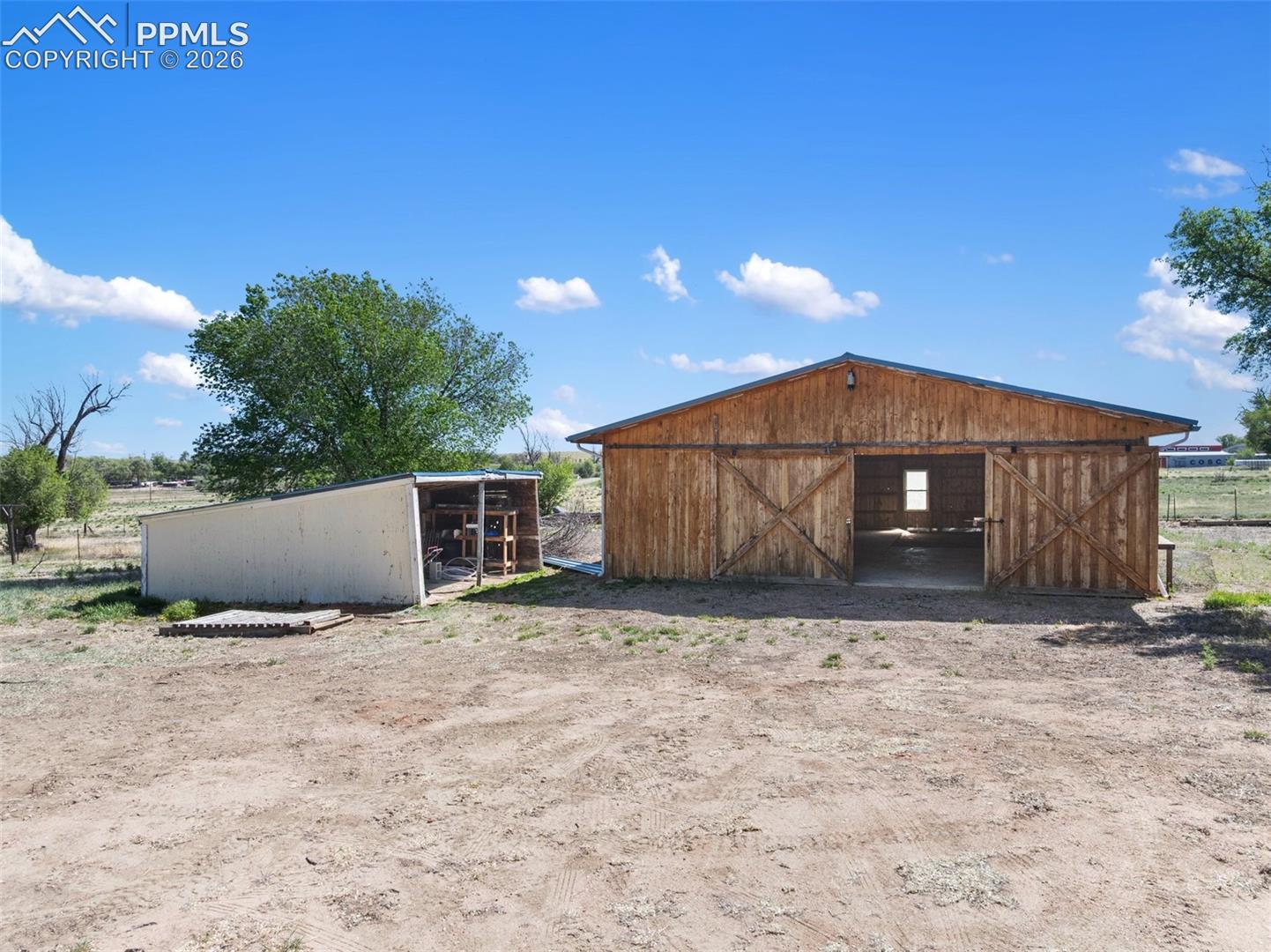 Listing photo 7 for 10355 Link Road