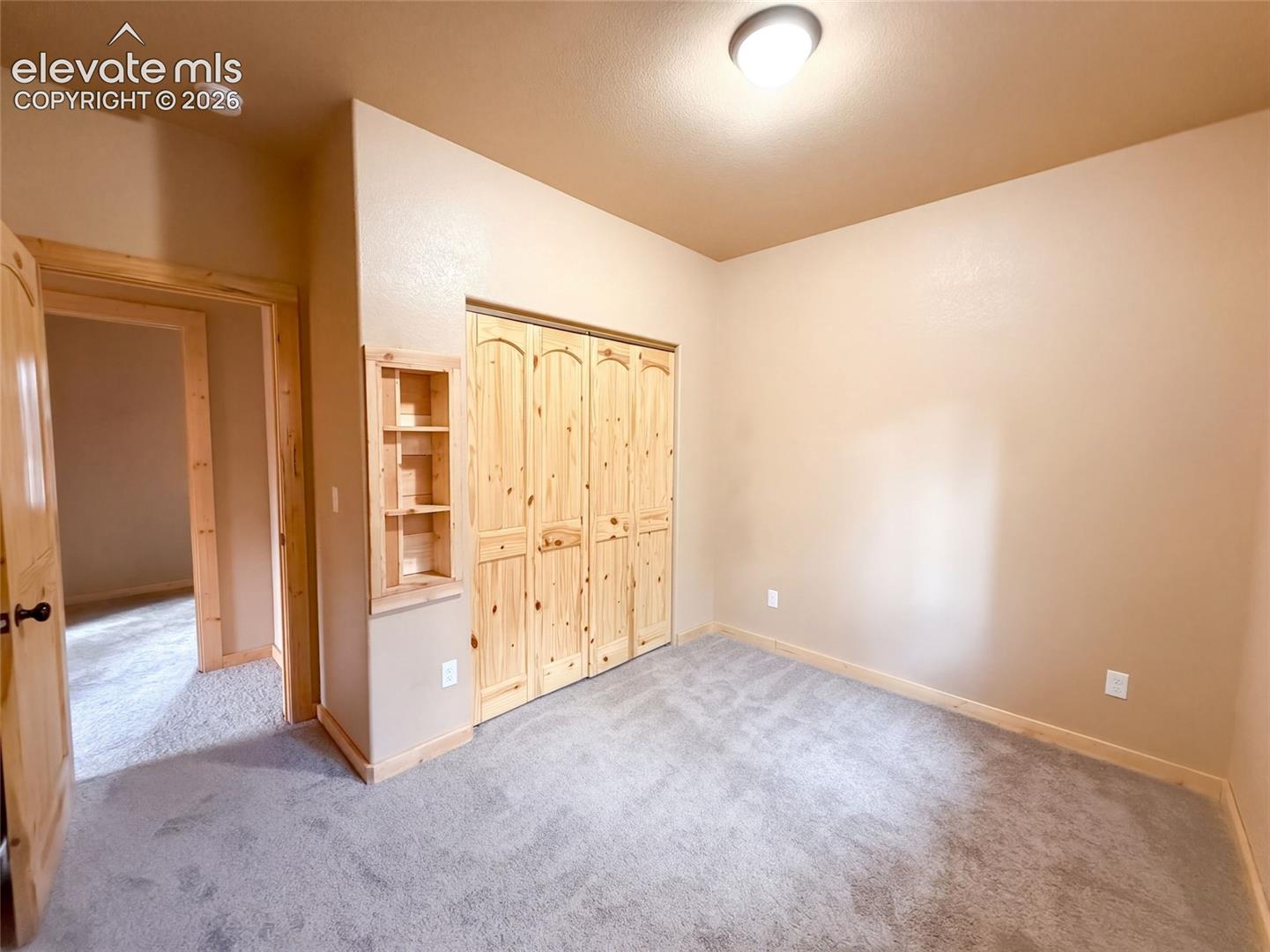 Listing photo 15 for 1920 Pikes Peak Drive