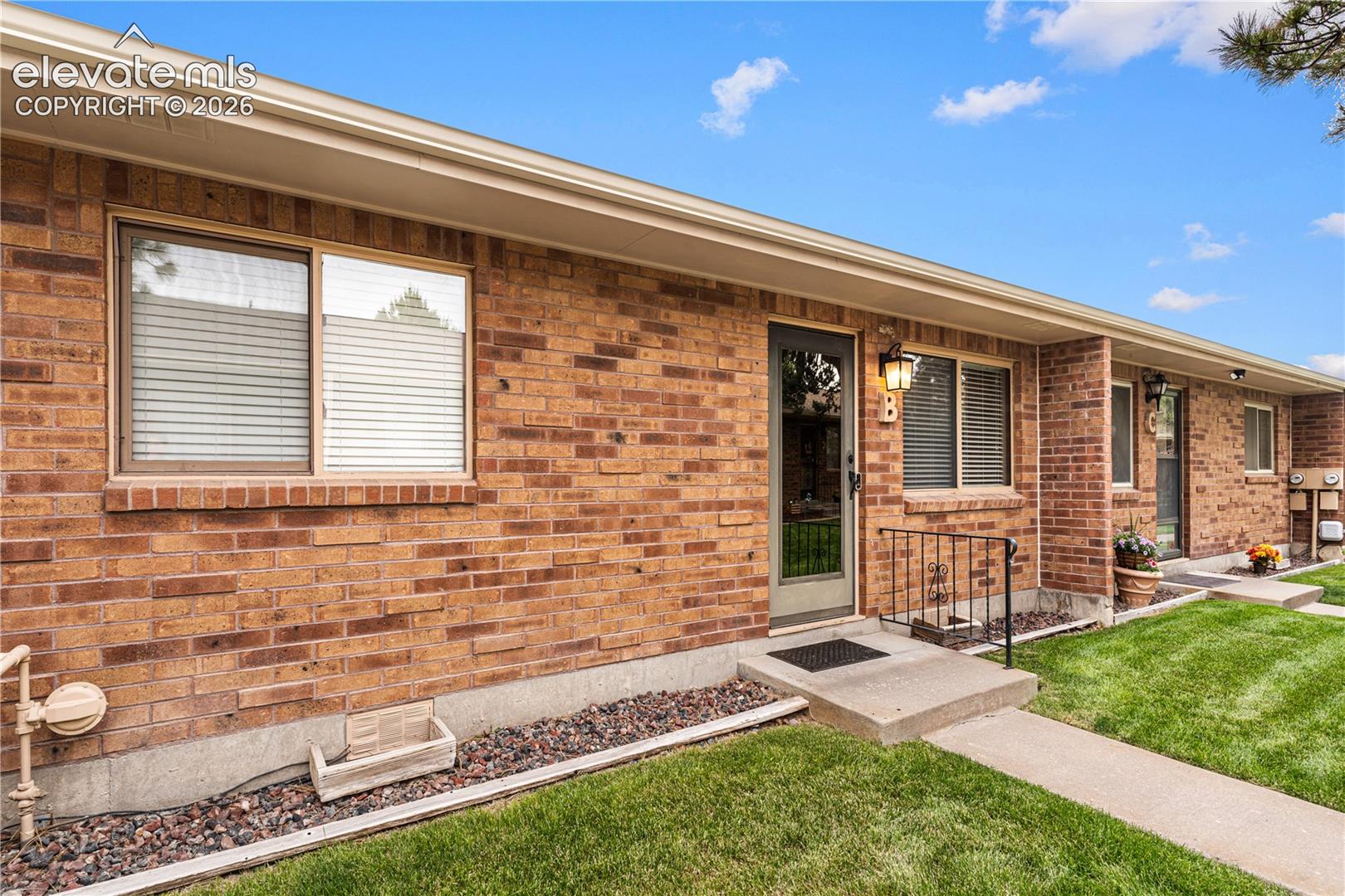 Listing photo 24 for 2106 Chautard Drive B