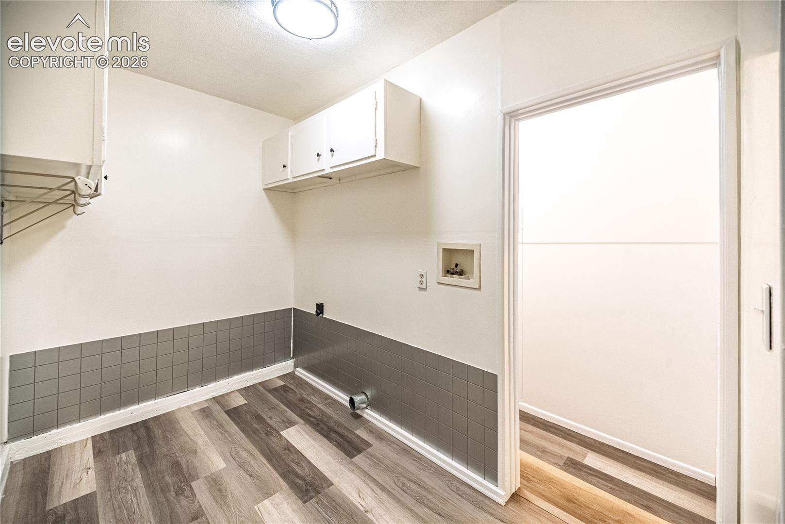 Listing photo 15 for 417 Linda Vista Drive