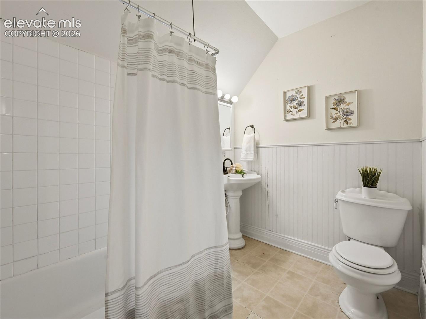 Listing photo 22 for 1912 N Greenwood Street