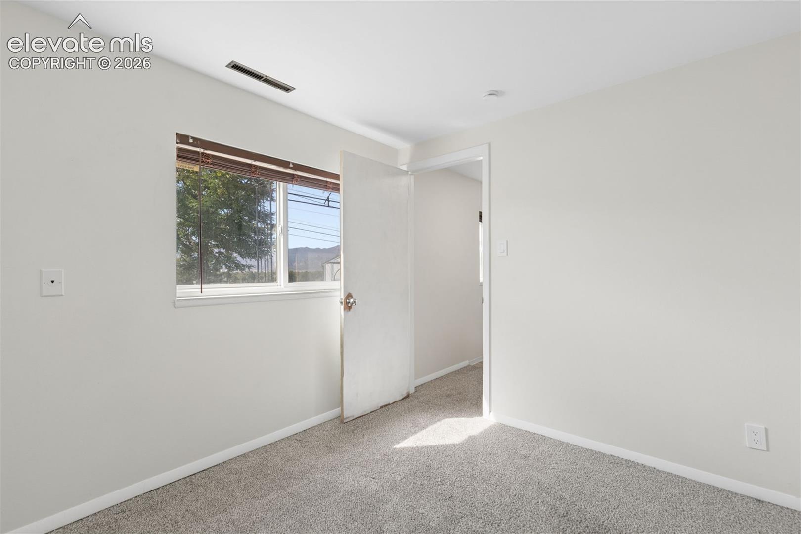Listing photo 34 for 1501 Newcastle Street