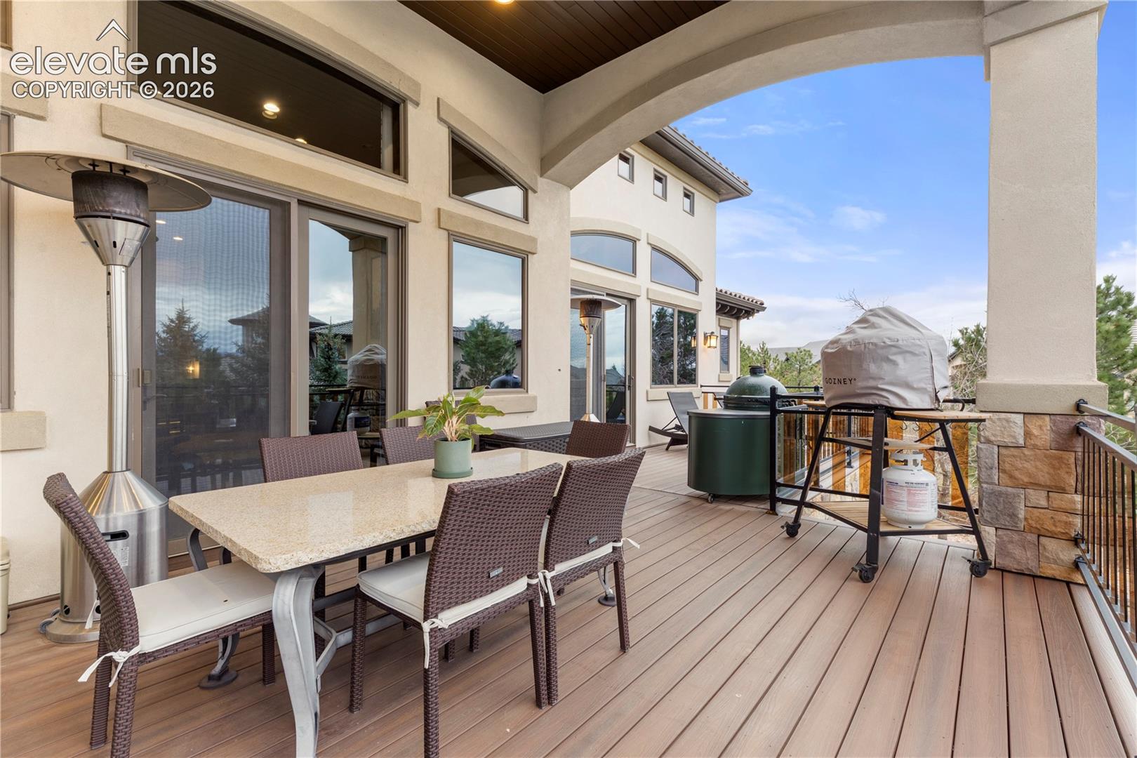Listing photo 23 for 2217 Rainbows End Point