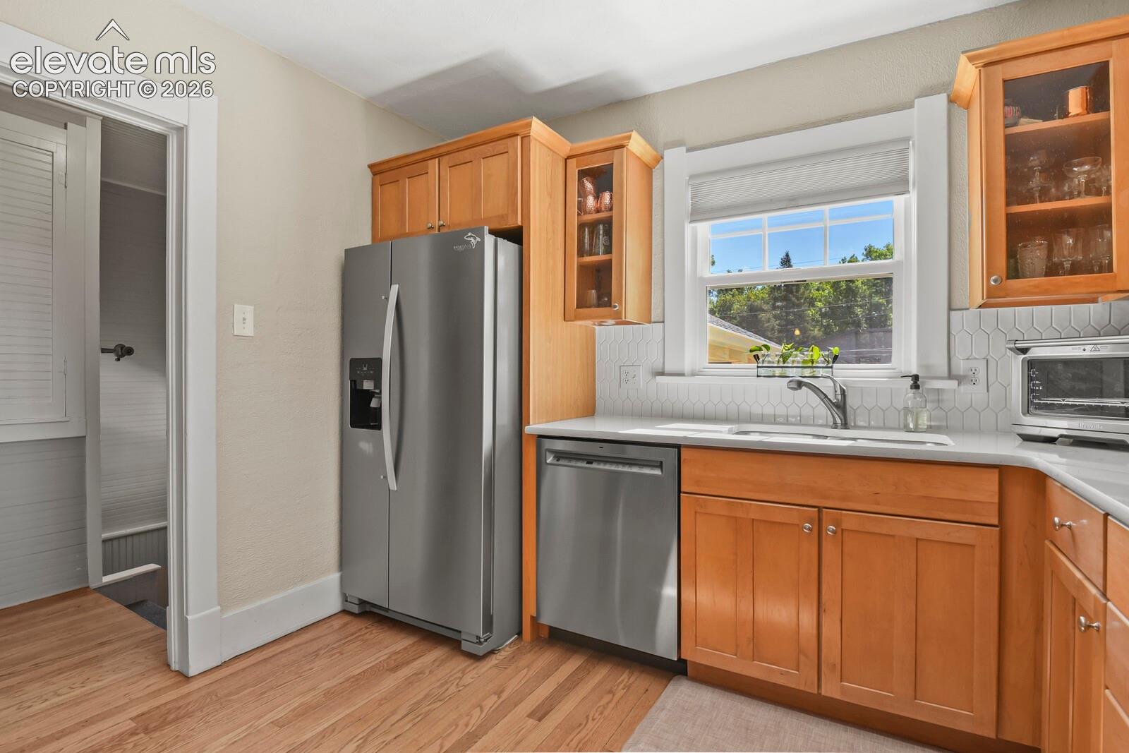 Listing photo 21 for 1507 N El Paso Street