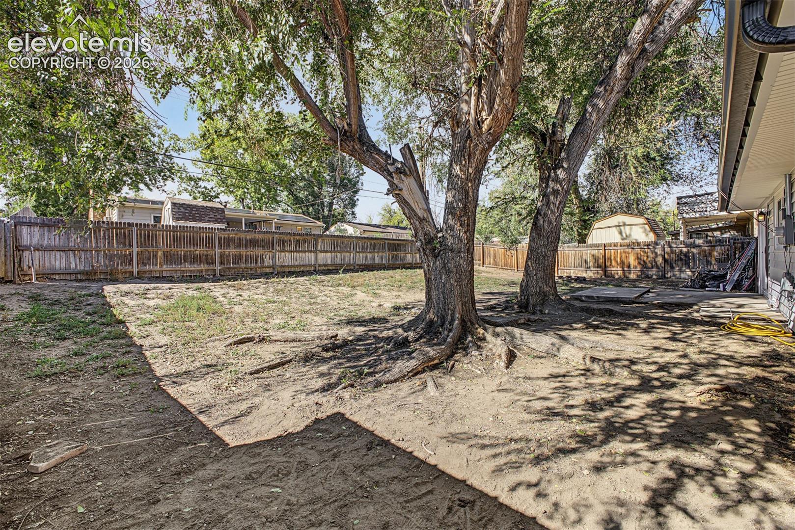 Listing photo 33 for 1612 Widefield Drive