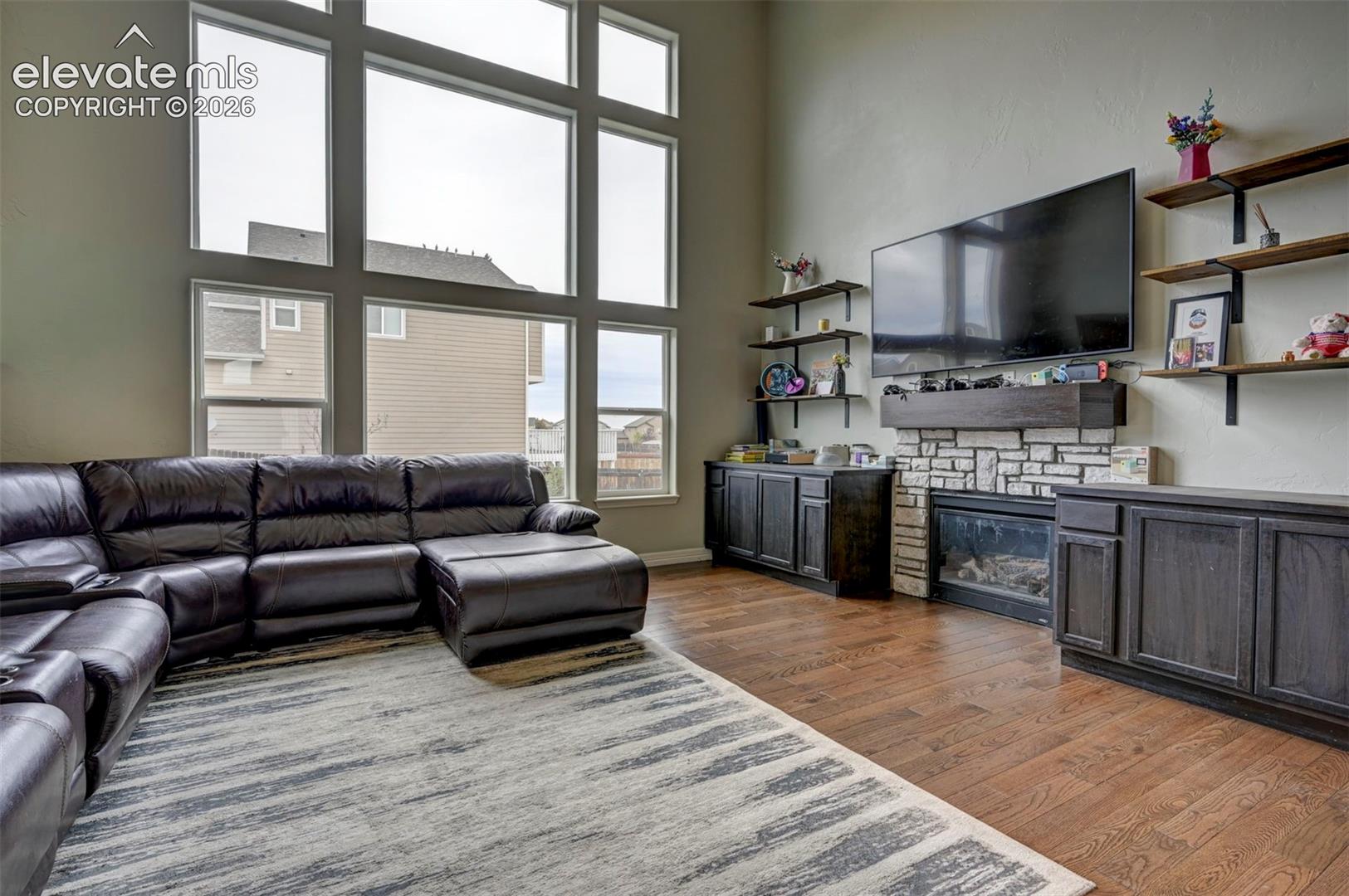 Listing photo 7 for 10249 Mt Lincoln Drive