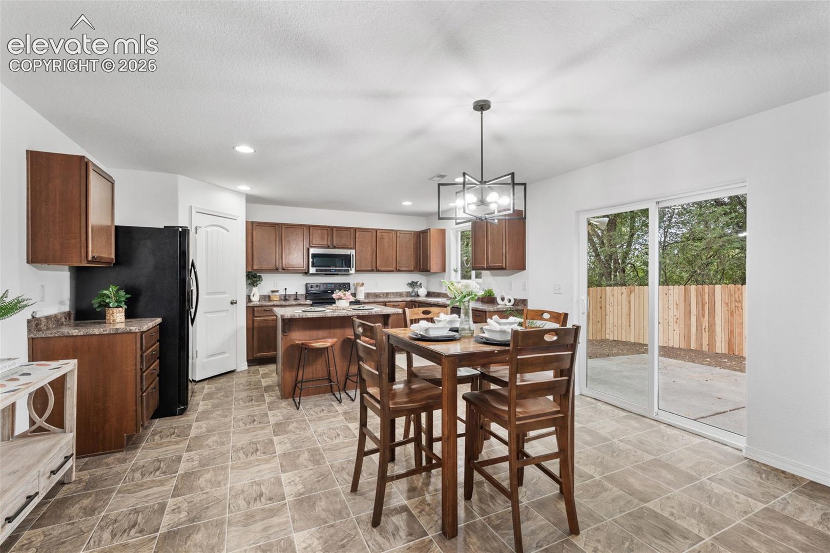 Listing photo 17 for 421 Autumn Place
