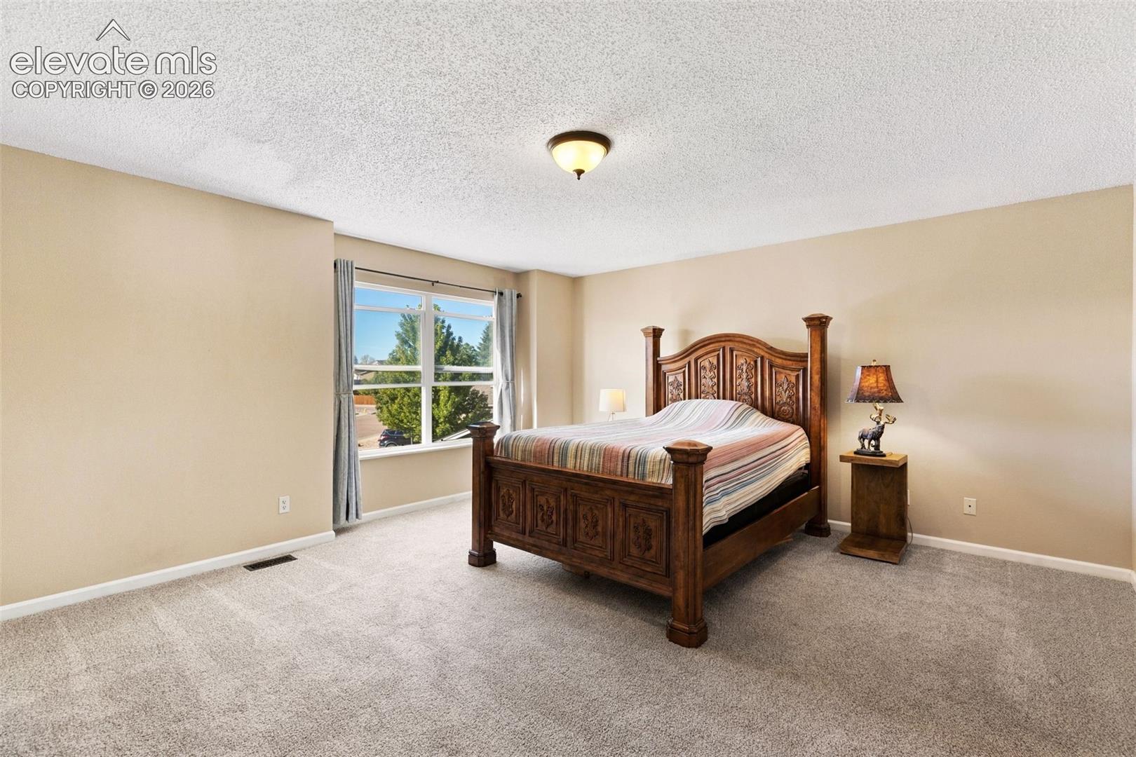 Listing photo 16 for 1150 Pipestone Court