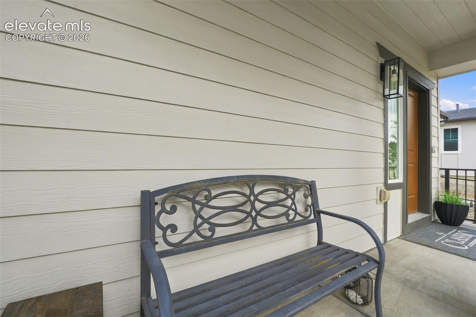 Listing photo 5 for 6954 Knapp Drive