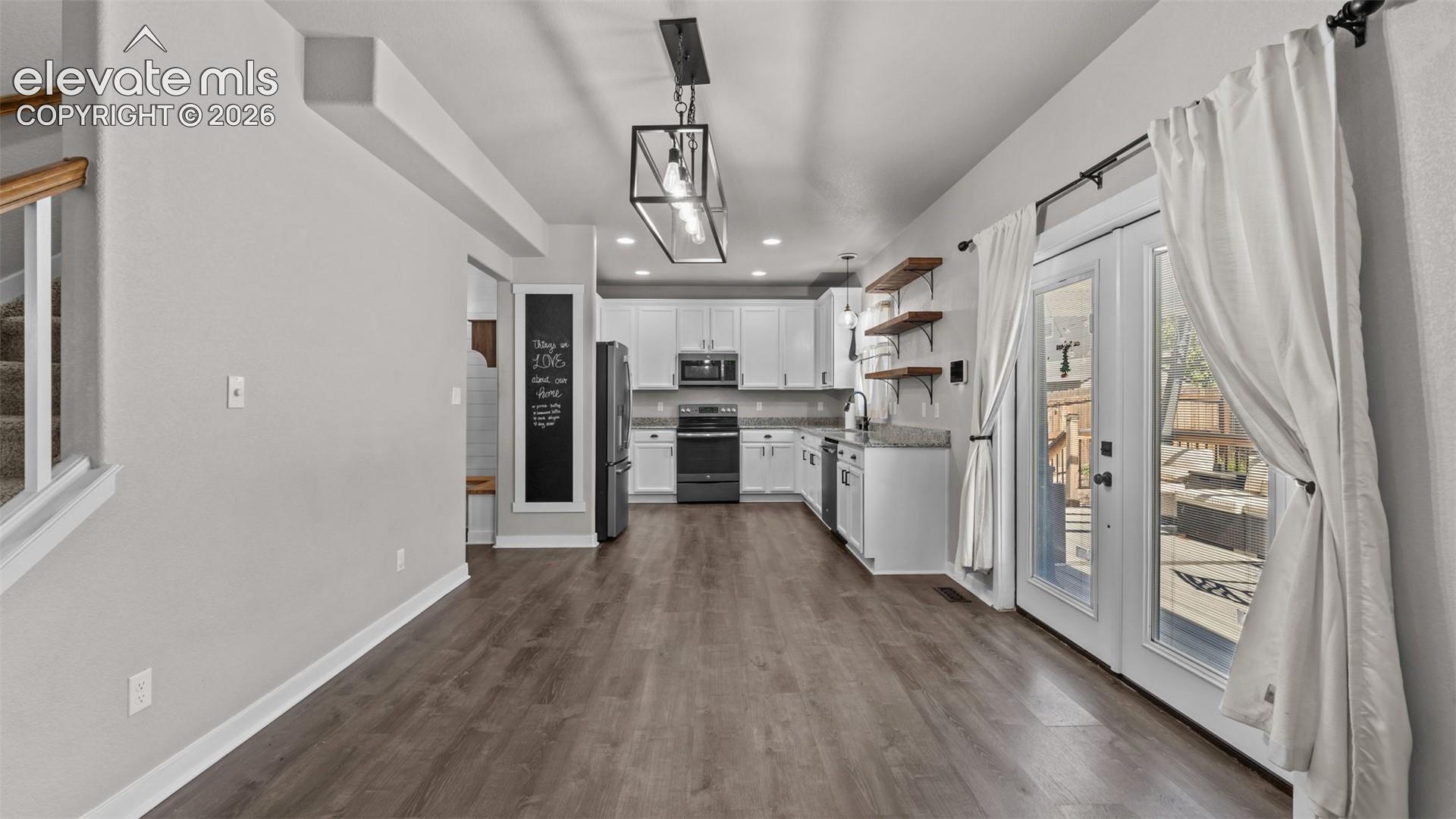 Listing photo 17 for 7815 Dry Willow Way
