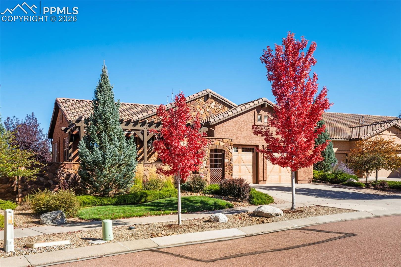 Listing photo 44 for 2328 Margaux Valley Way