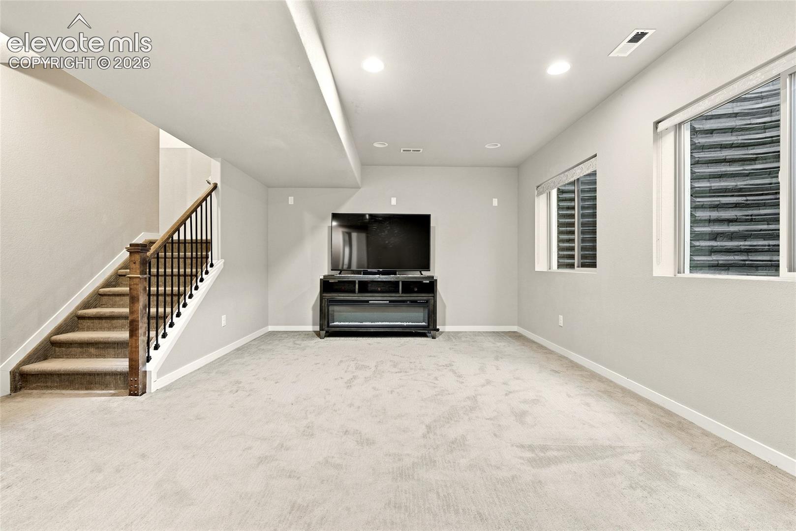 Listing photo 35 for 2382 Pelican Bay Drive