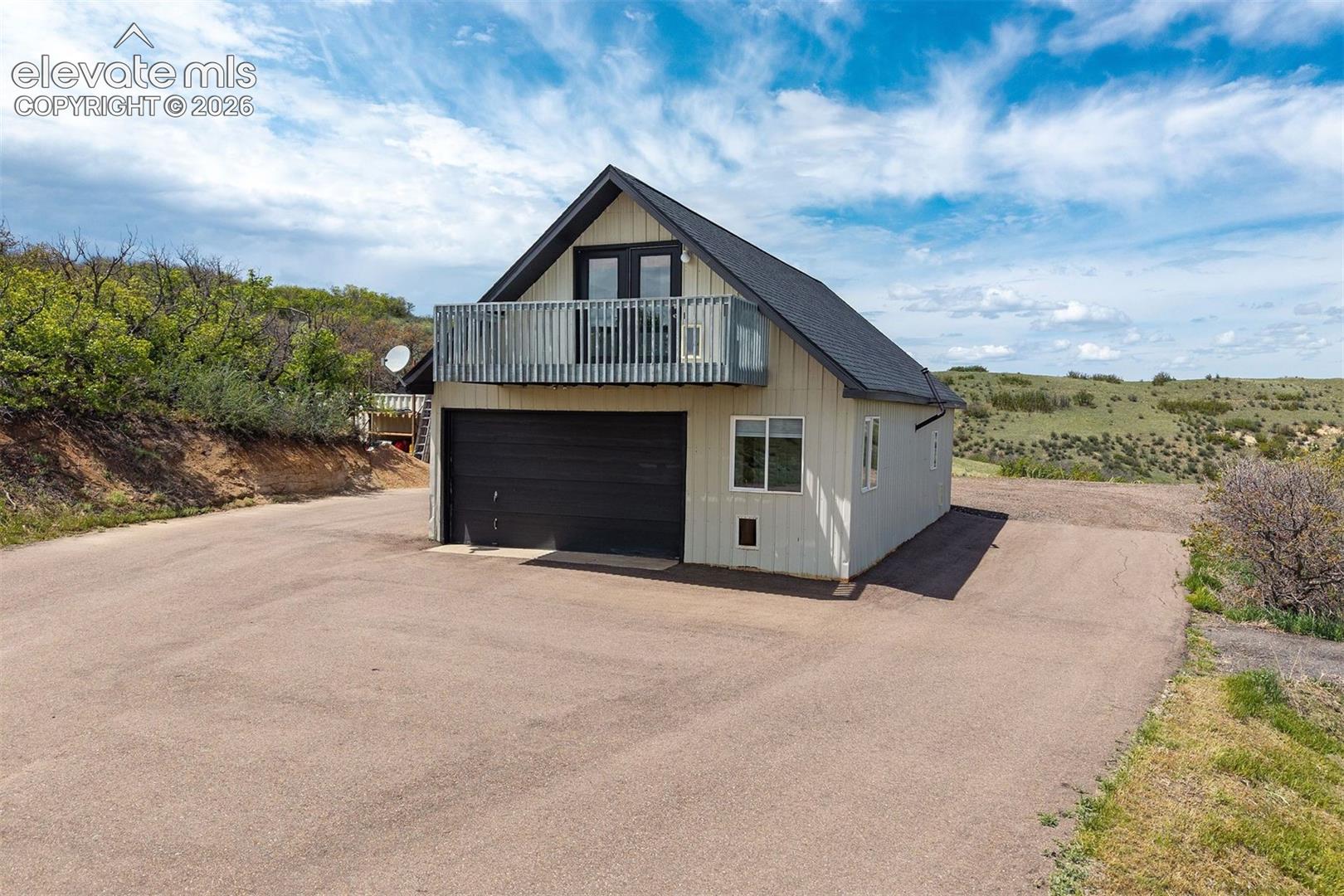 Listing photo 10 for 23 Yucca Hills Road
