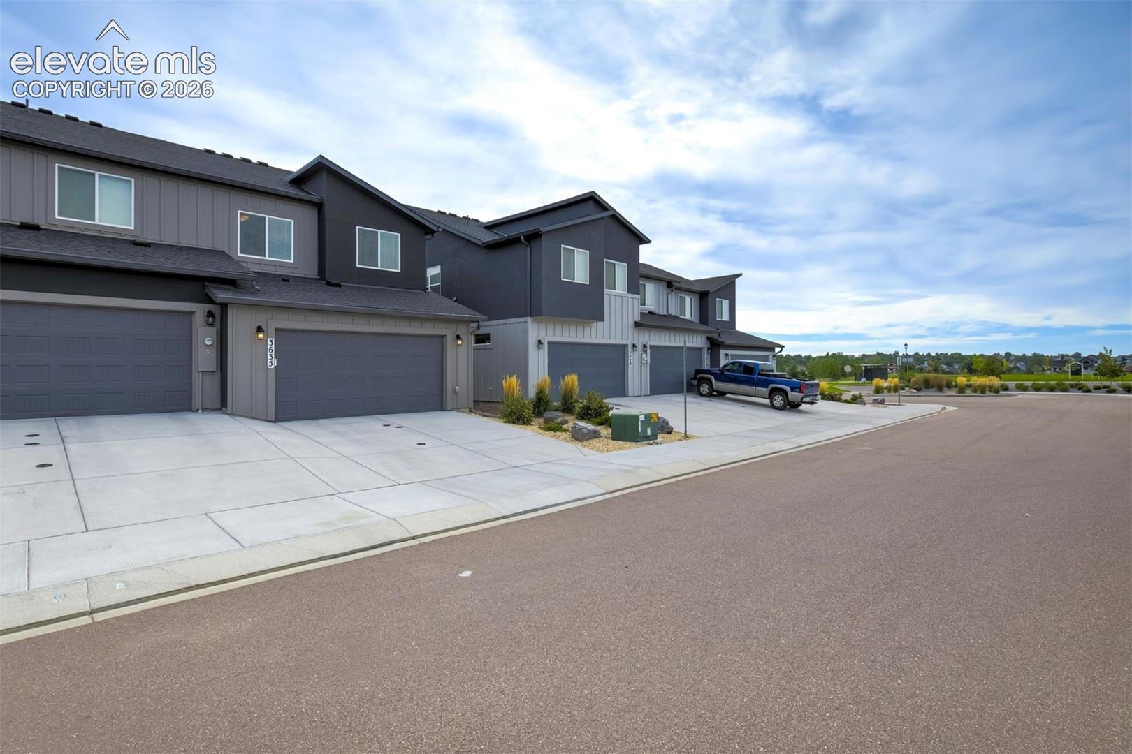 Listing photo 39 for 3635 Levy Park Drive