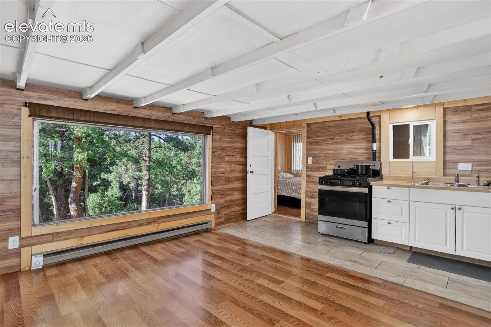 4 Honeysuckle Road, photo 9