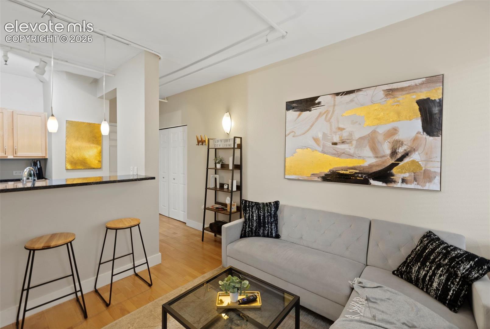 Listing photo 11 for 444 17th Street 709