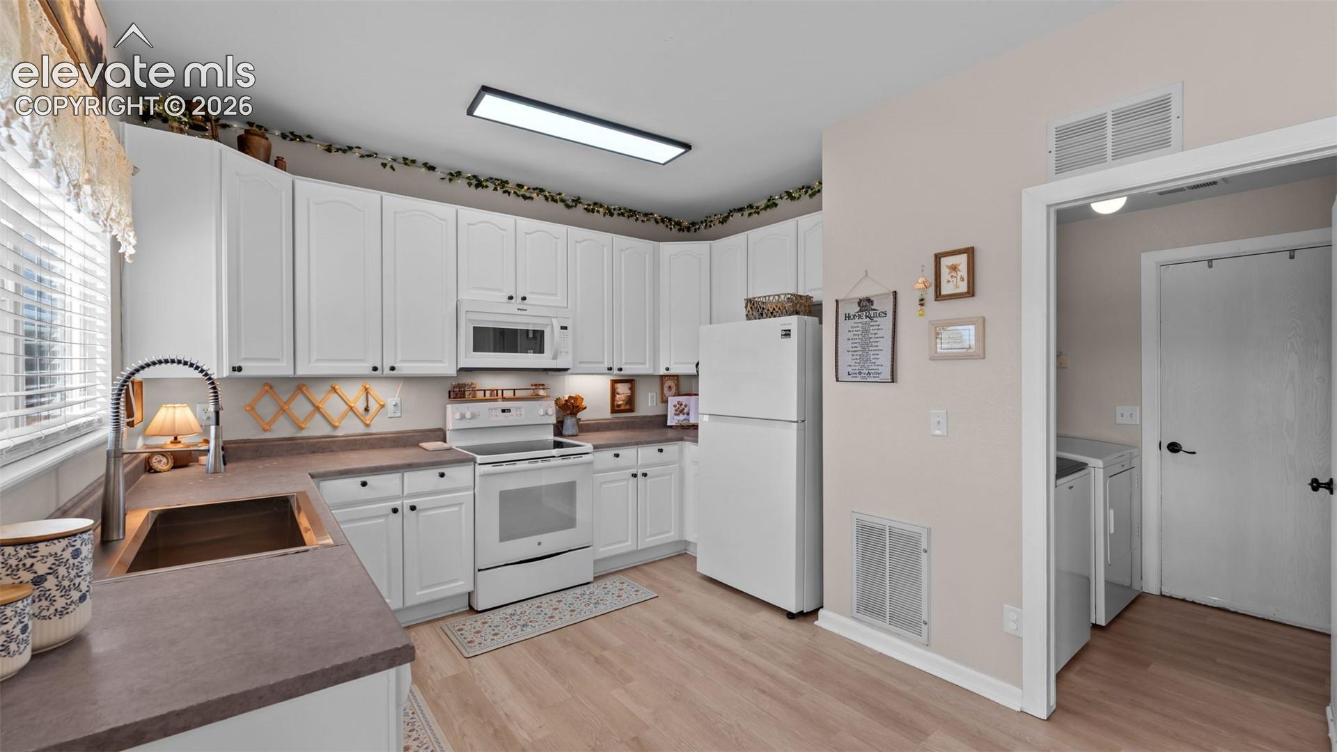Listing photo 7 for 7685 Barn Owl Drive