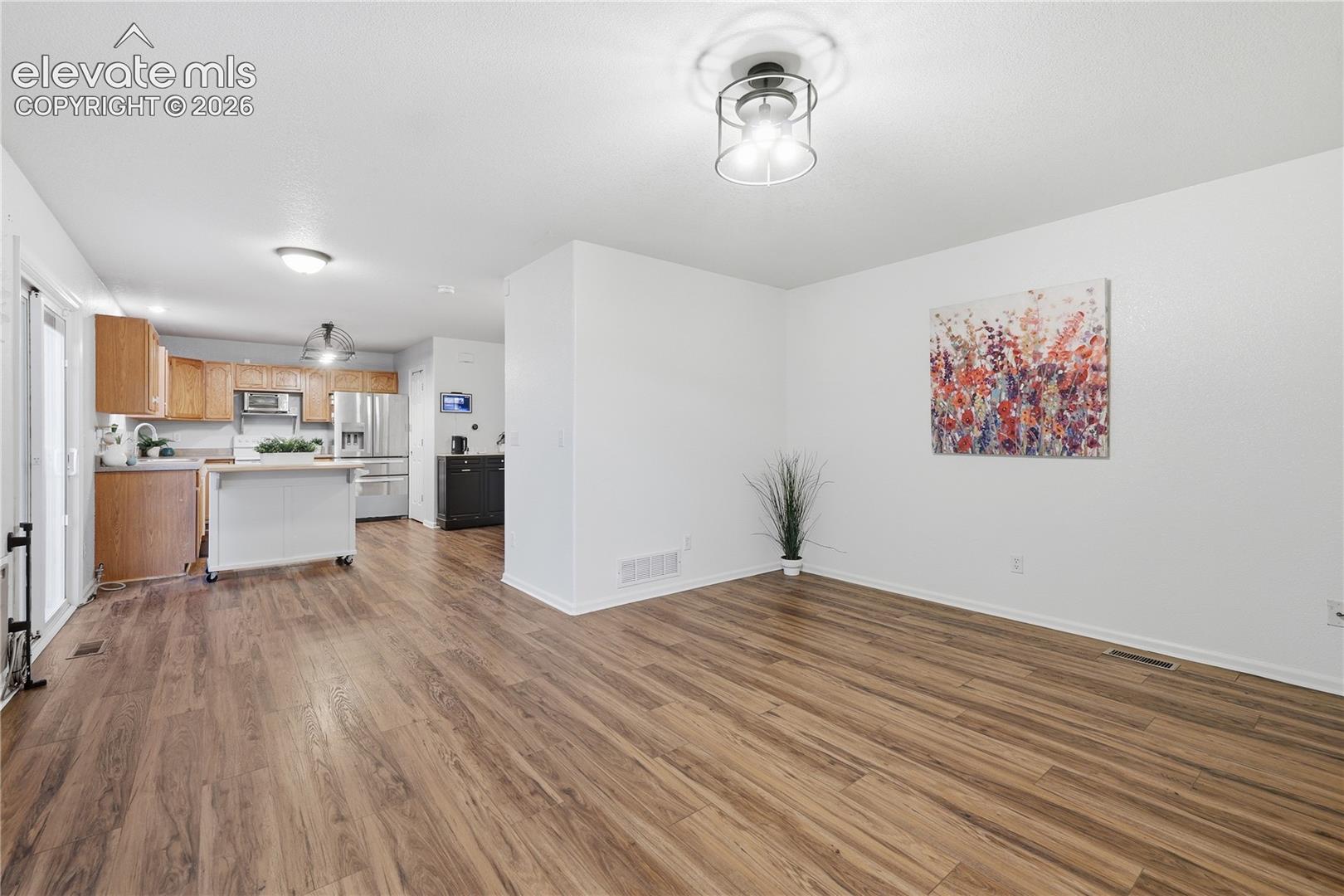 Listing photo 14 for 11015 Berry Farm Road