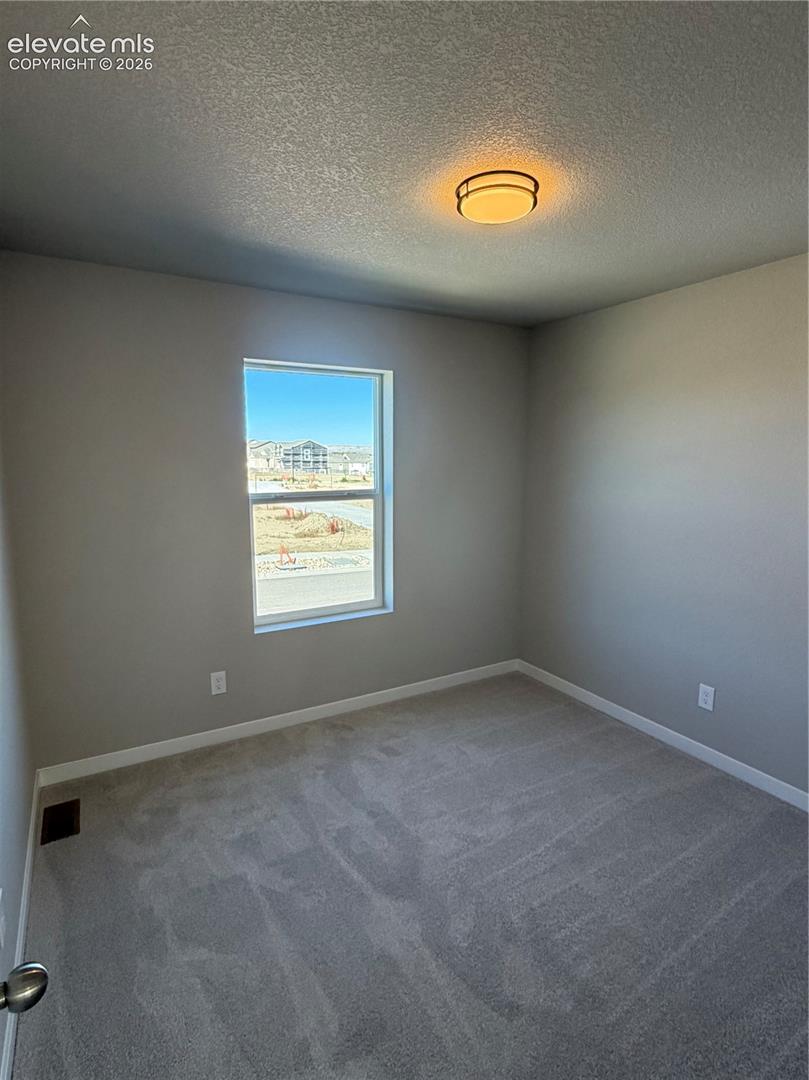 Listing photo 8 for 5320 Bolte Grove