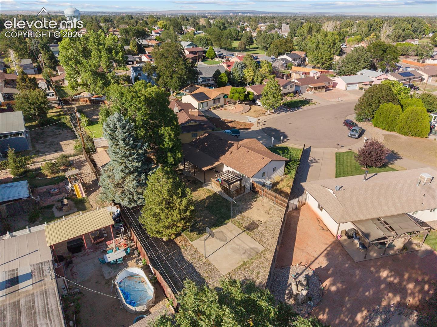Listing photo 31 for 3523 White Pine Court