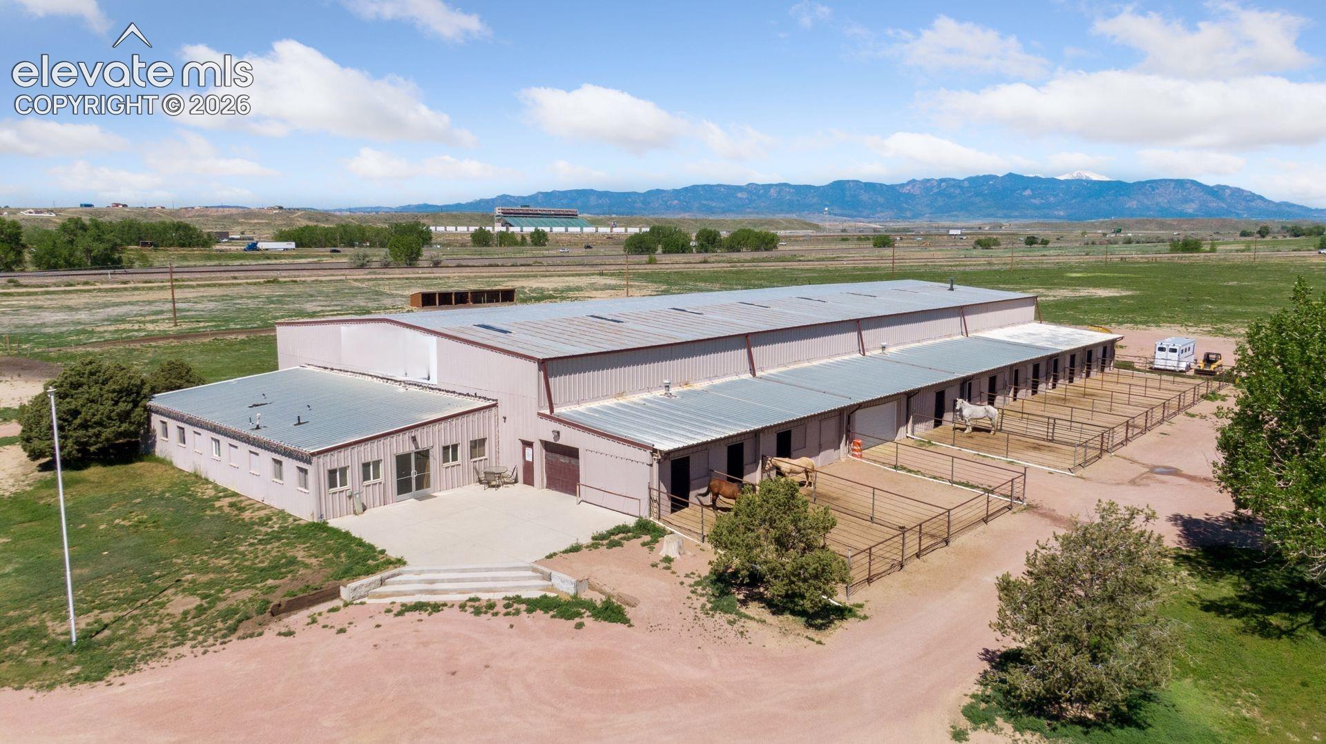 Listing photo 3 for 16990 Old Pueblo Road