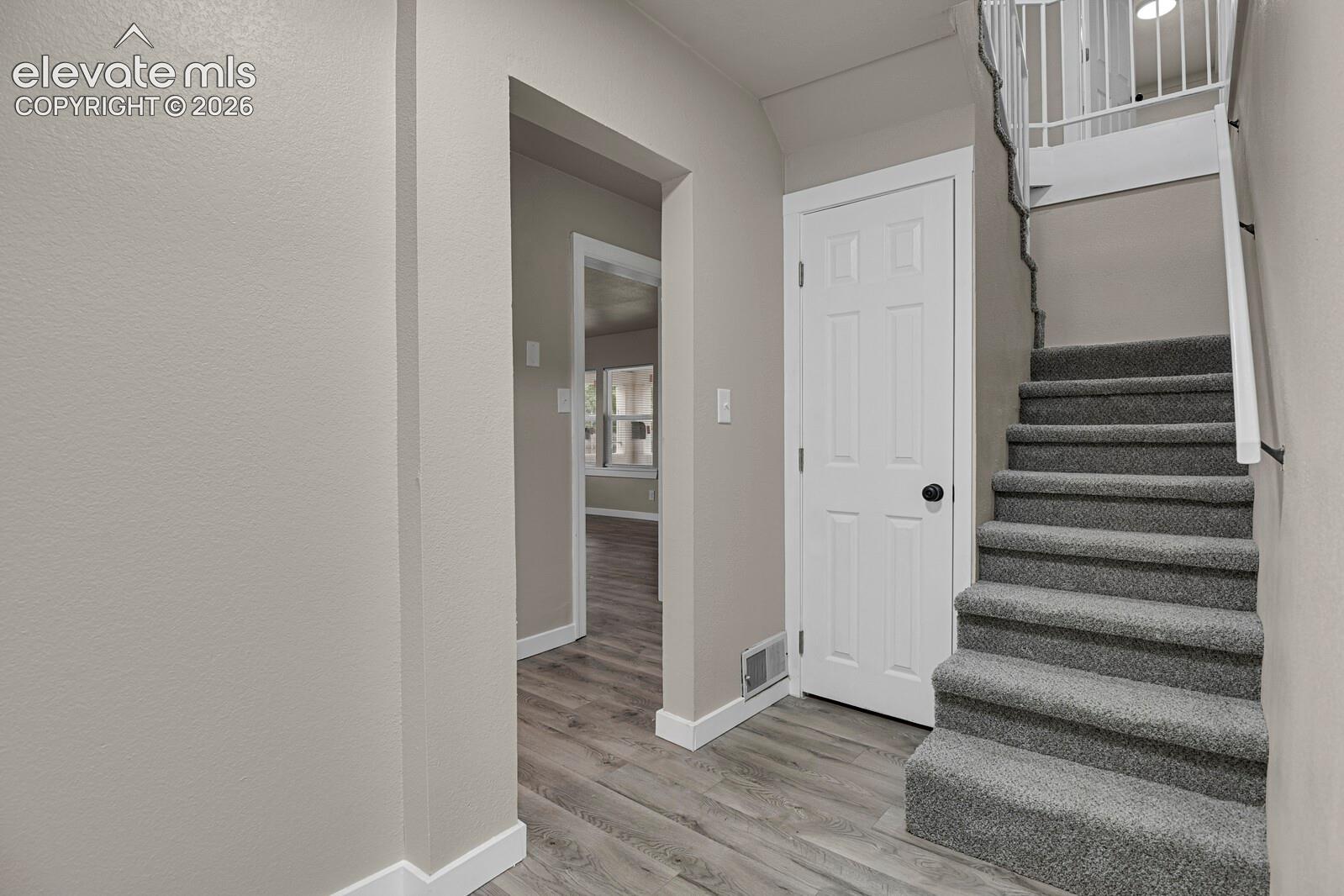 Listing photo 27 for 2614 Gunnison Street