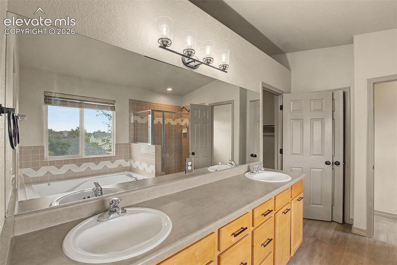 Listing photo 19 for 335 PYRITE Terrace