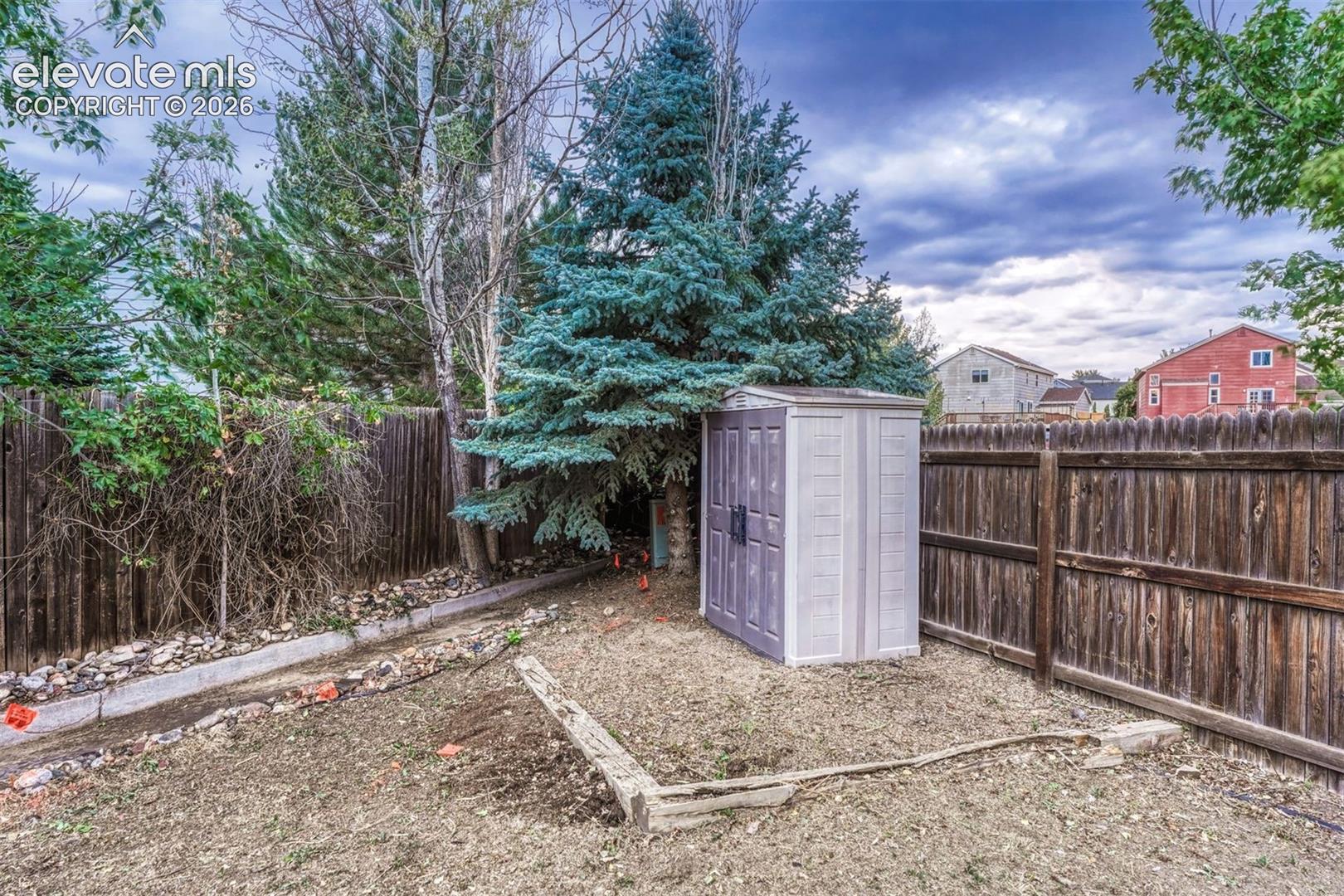 Listing photo 42 for 5126 Stone Fence Drive