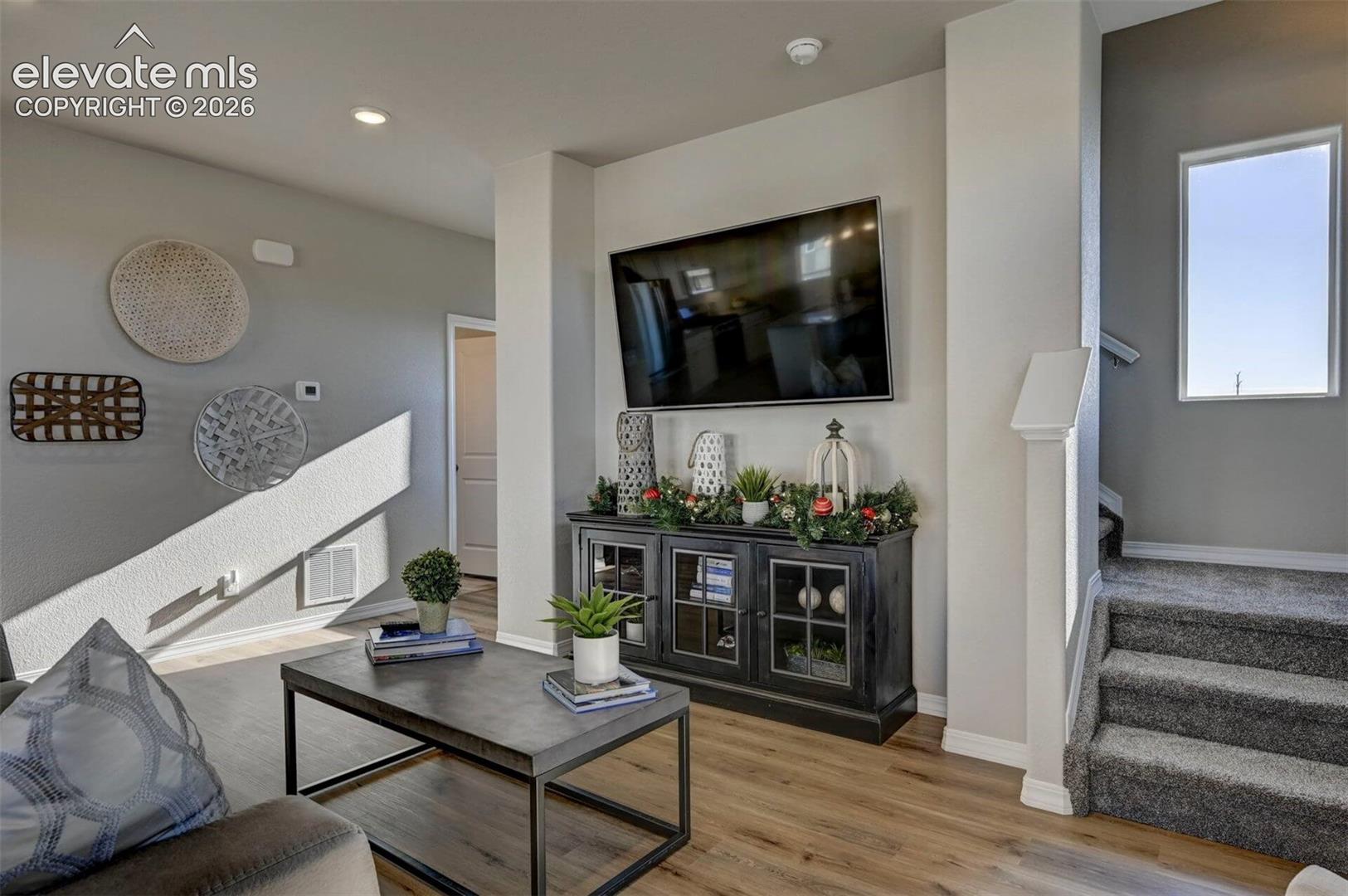 Listing photo 7 for 13664 Nederland Drive
