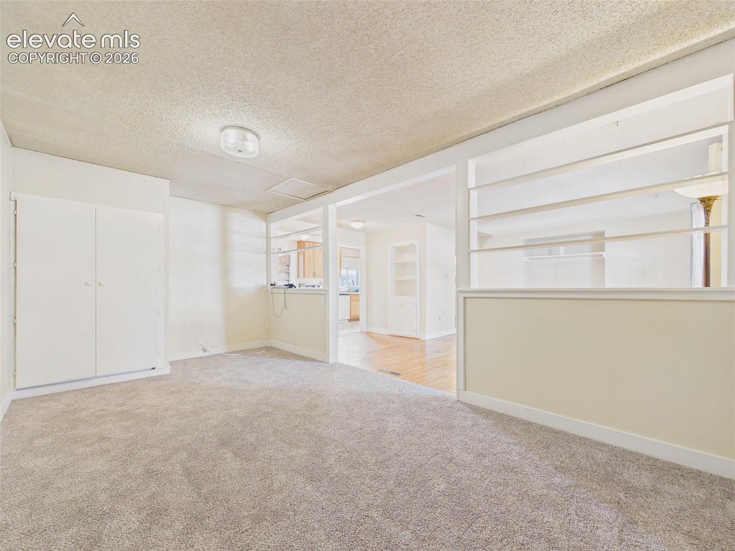 Listing photo 14 for 103 Grand Boulevard