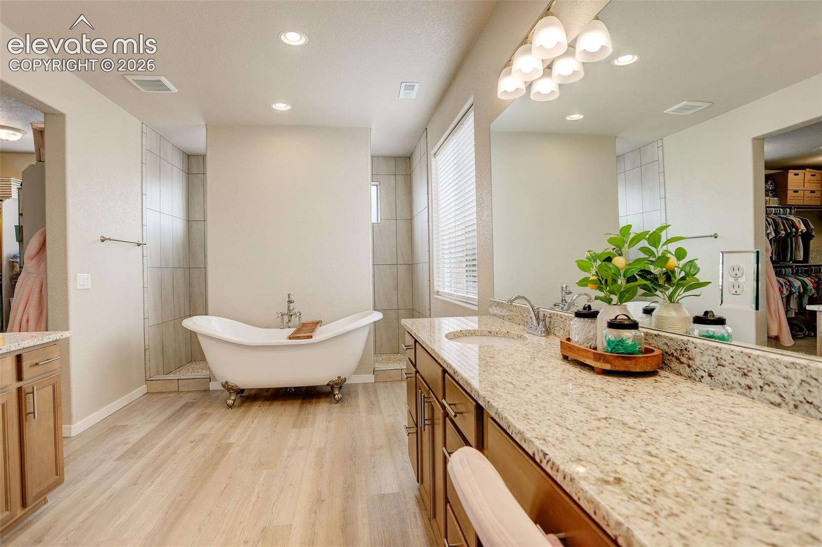 Listing photo 29 for 10877 Rolling Mesa Drive