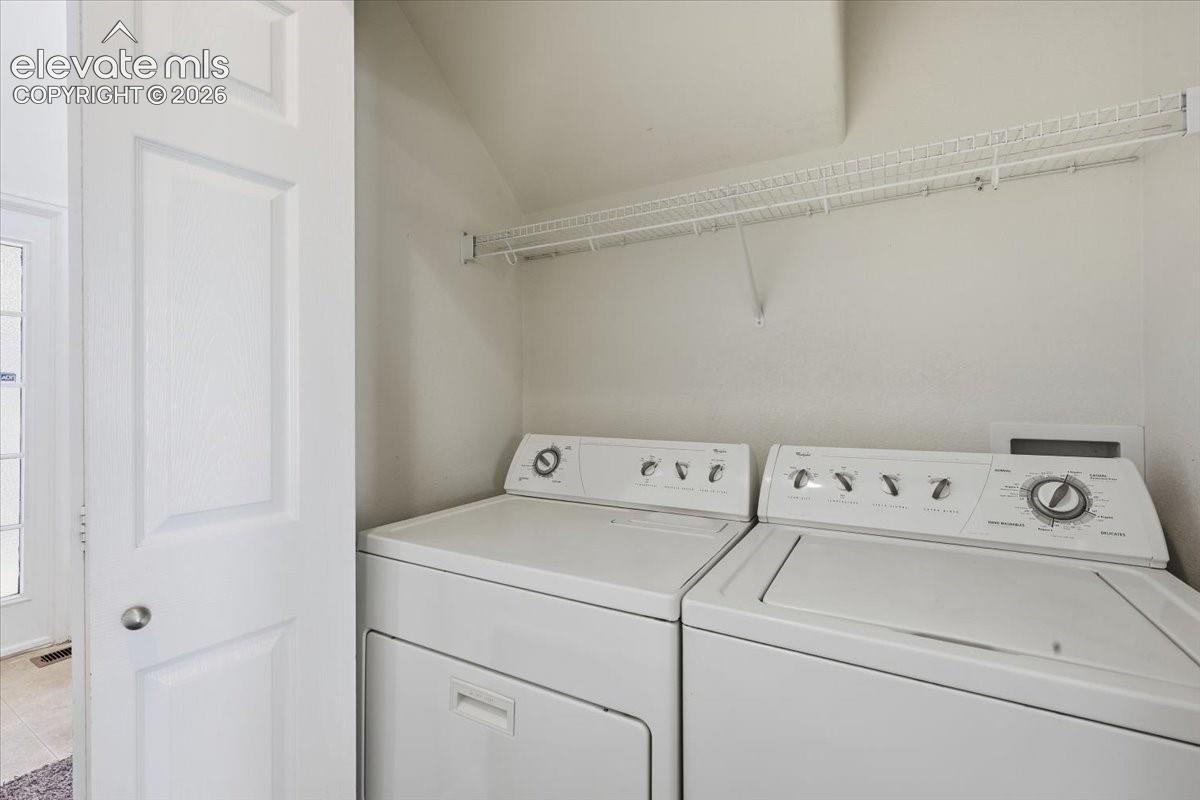 Listing photo 16 for 17612 Quarry Way