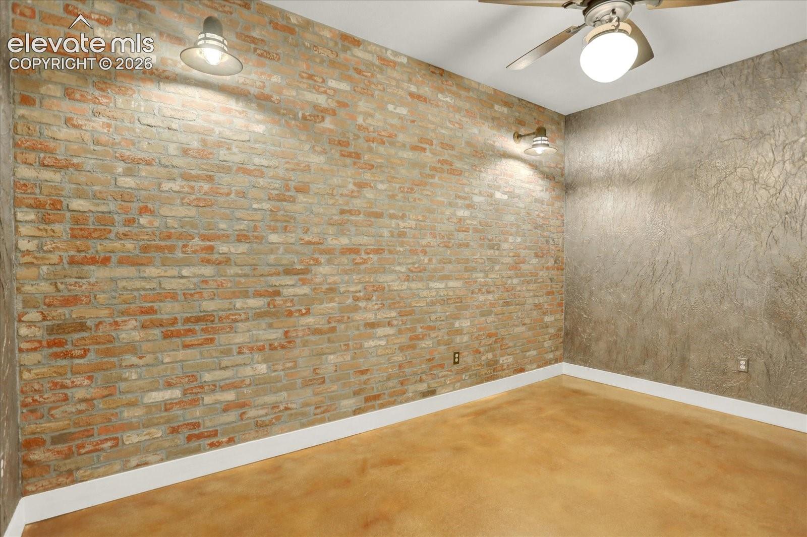 Listing photo 24 for 101 N Tejon Street 460