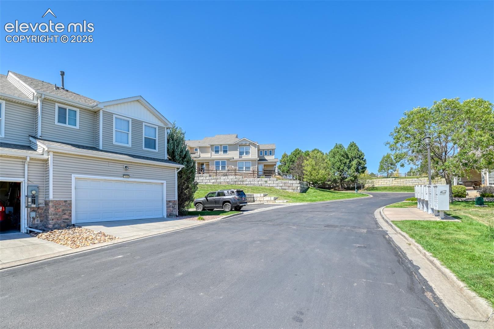 Listing photo 6 for 7168 Yampa River Heights