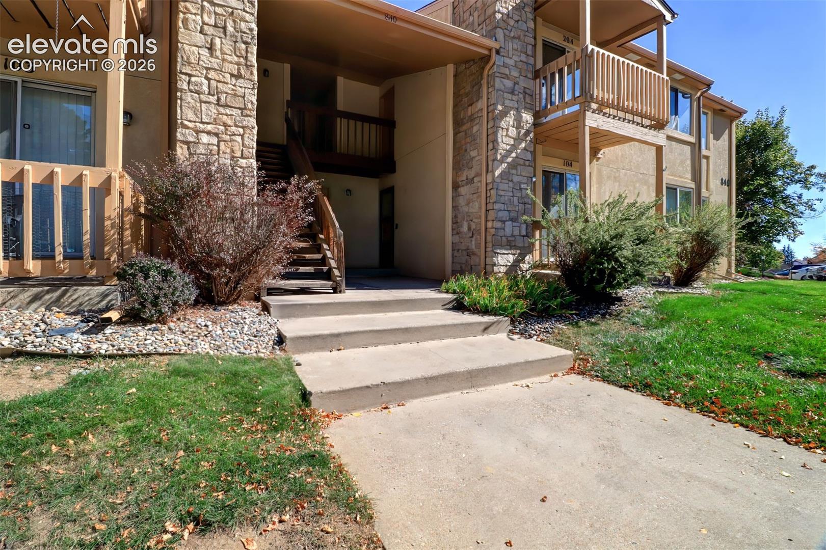 Listing photo 3 for 840 Tenderfoot Hill Road 204