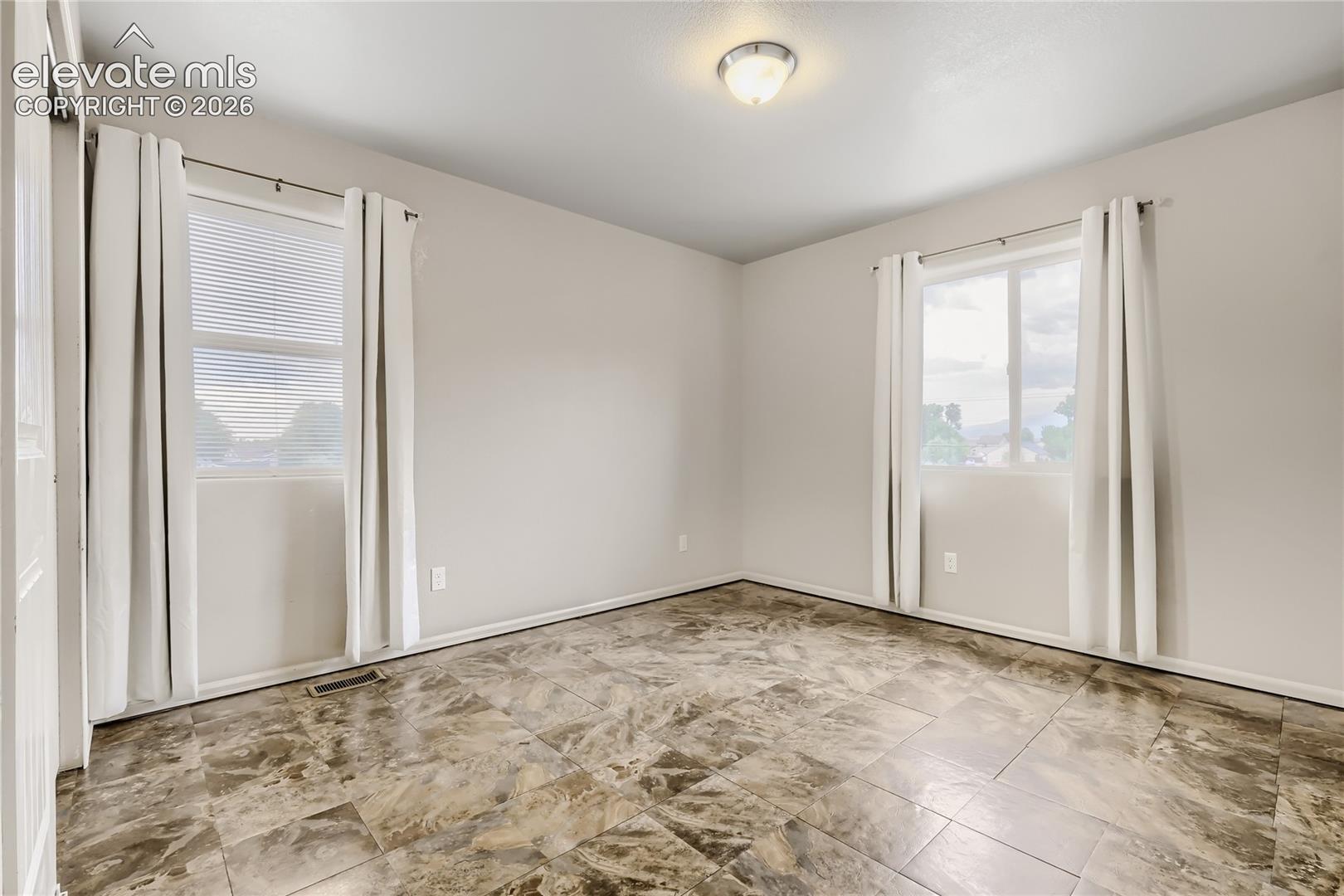 Listing photo 20 for 7104 Bracken Place