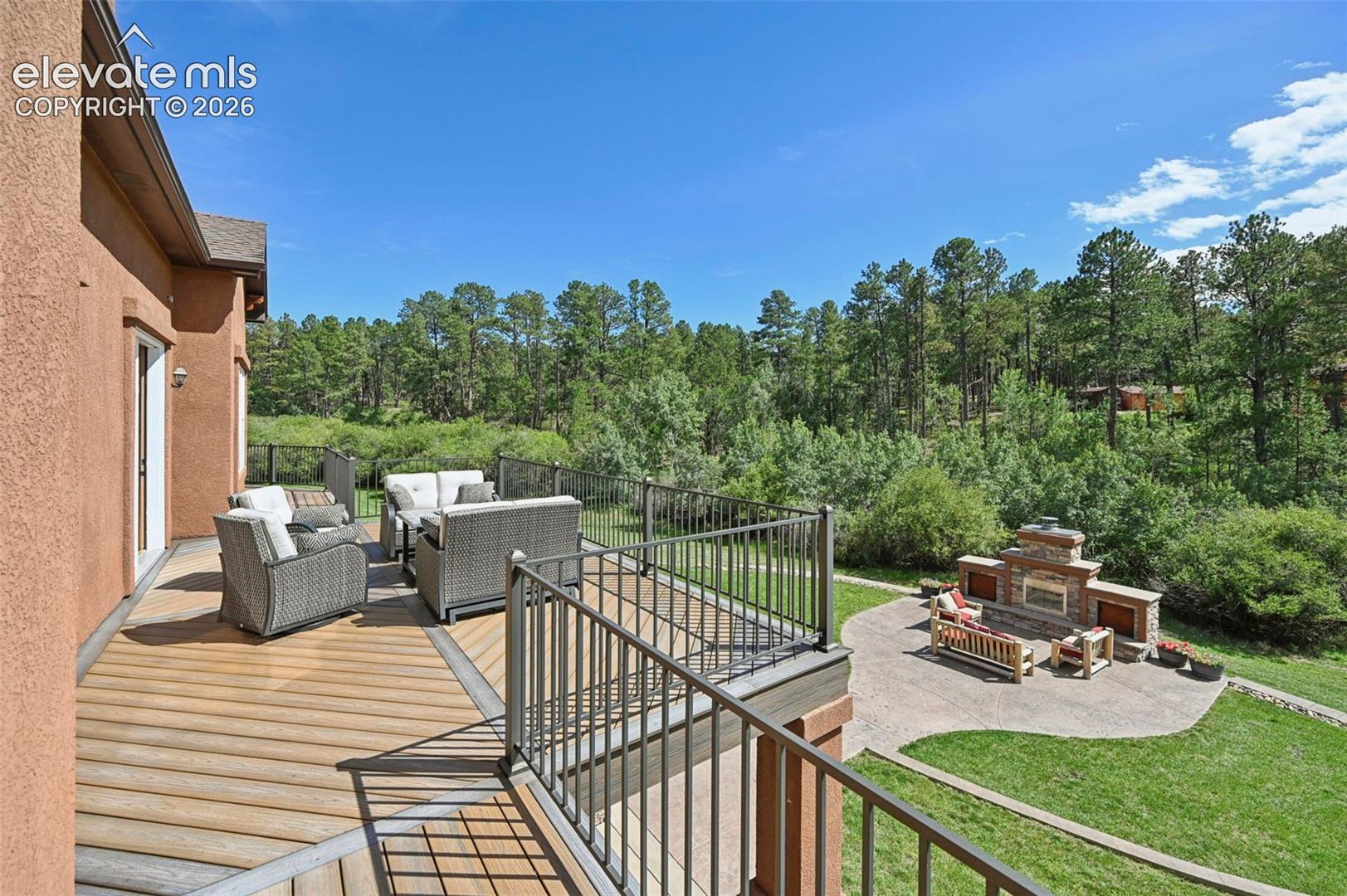 Listing photo 33 for 335 West Way