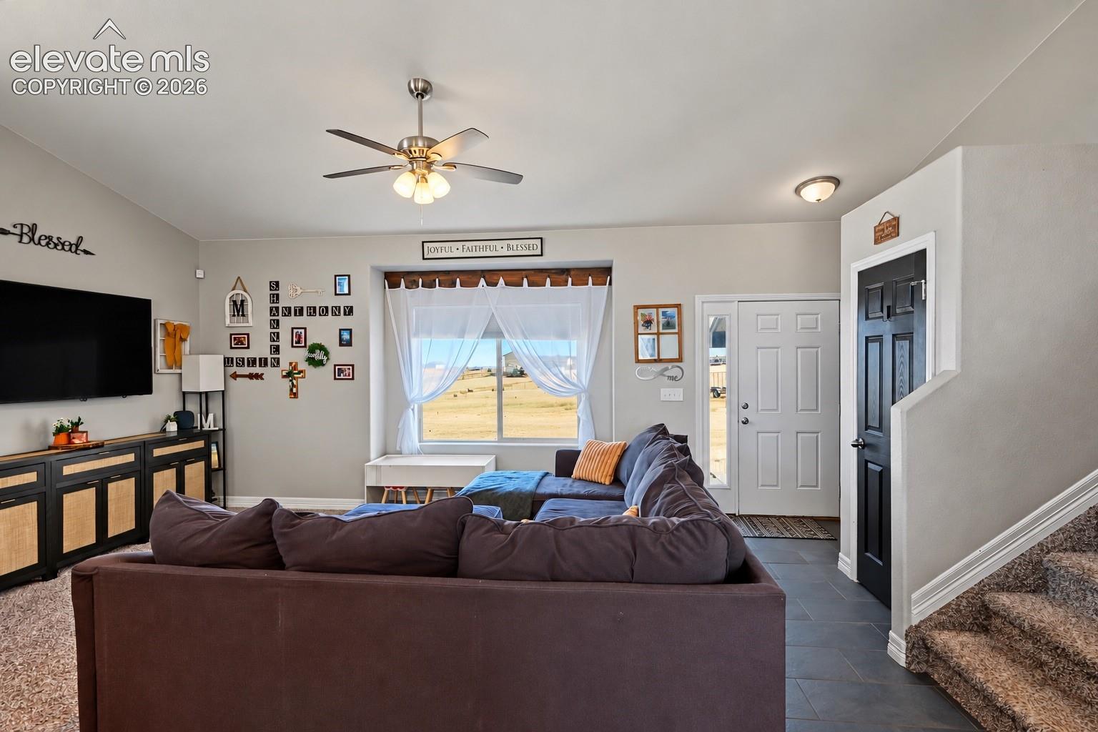Listing photo 4 for 7206 Van Wyhe Court