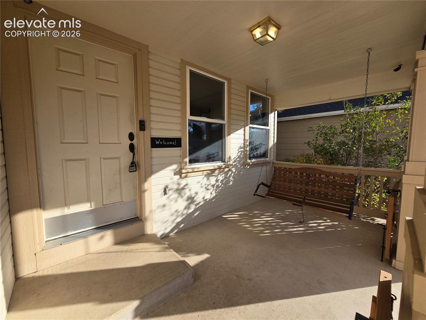 Listing photo 4 for 8059 Oliver Road