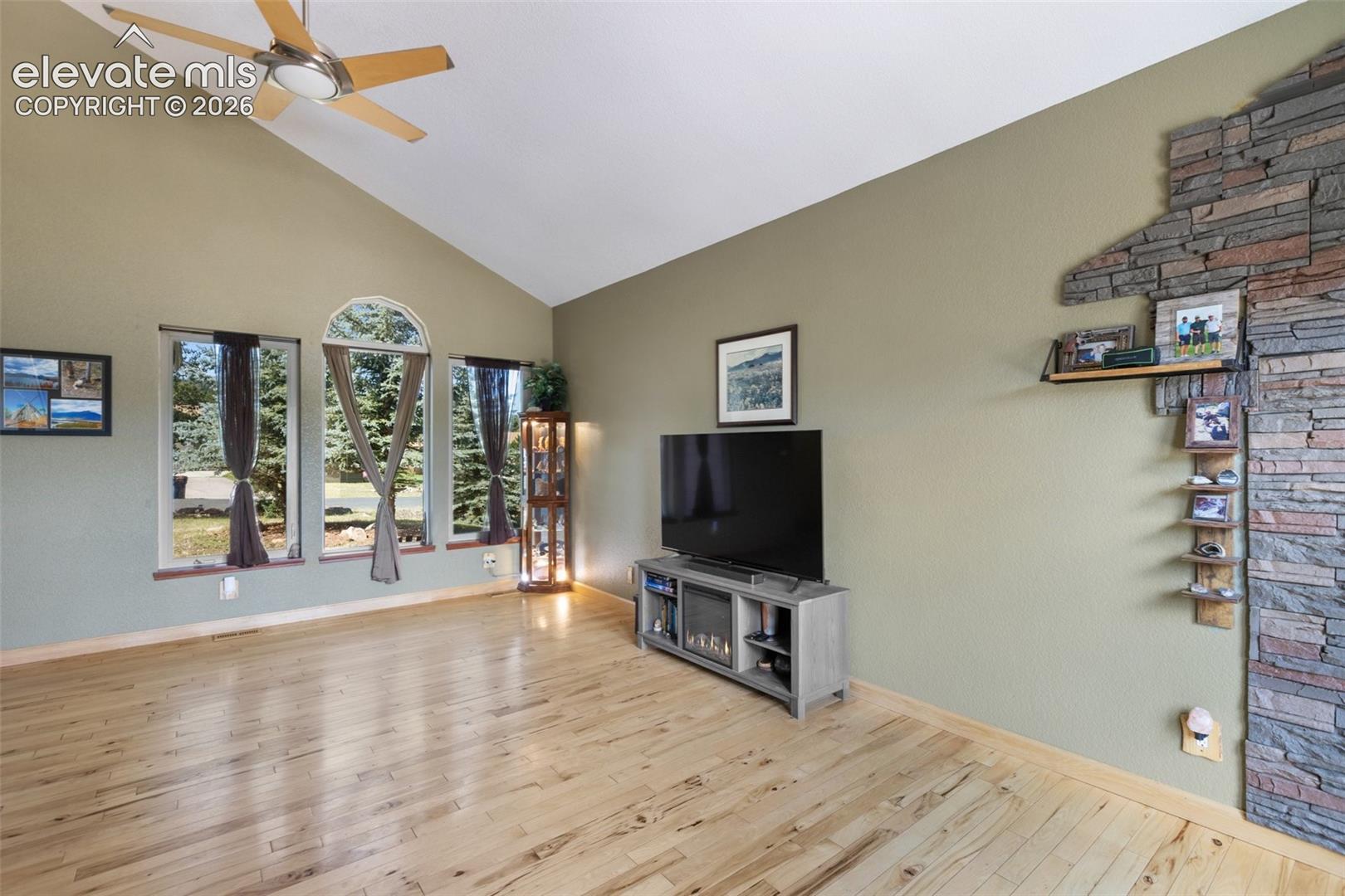 Listing photo 6 for 290 Taopi Circle