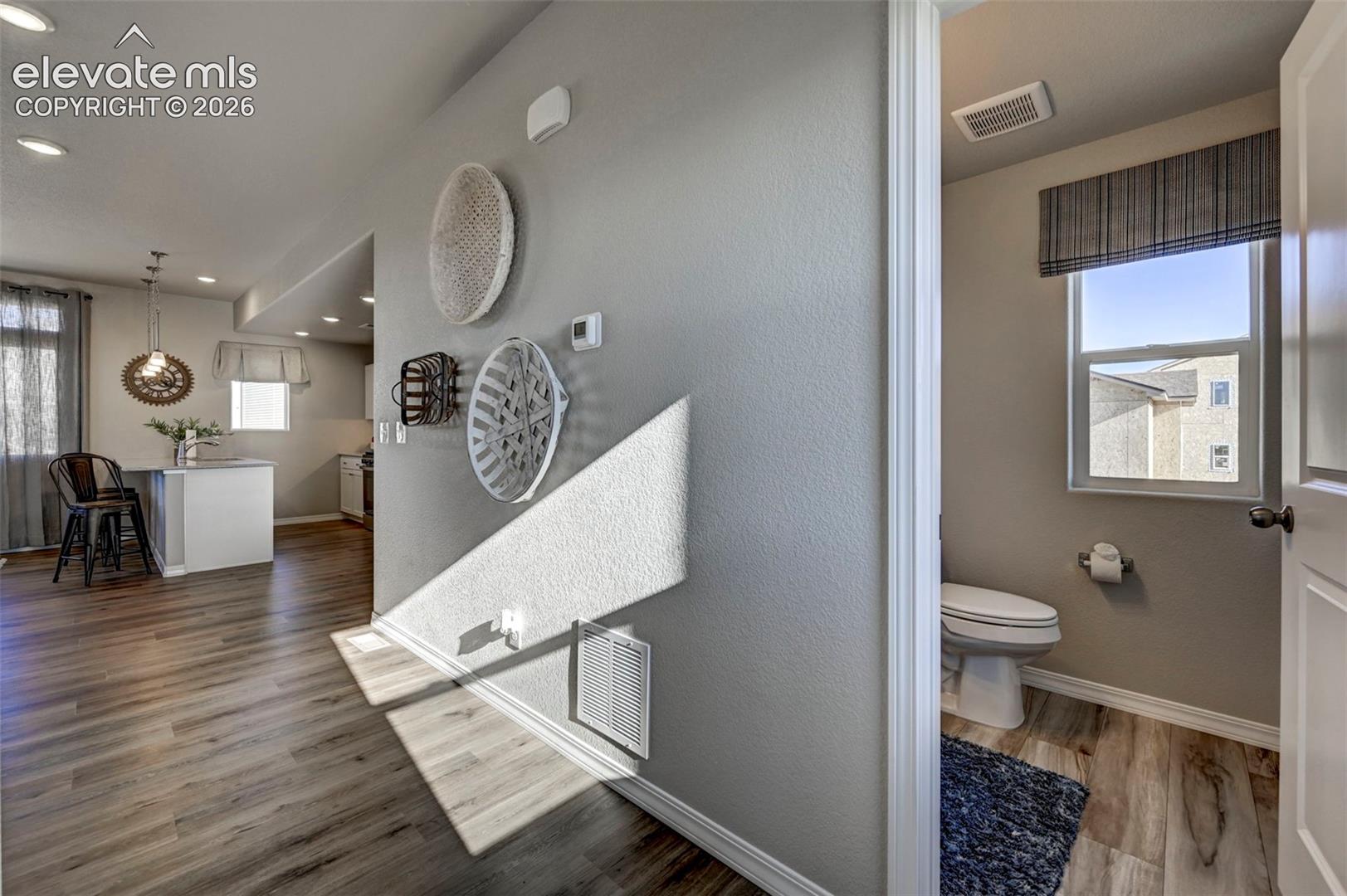 Listing photo 6 for 13664 Nederland Drive