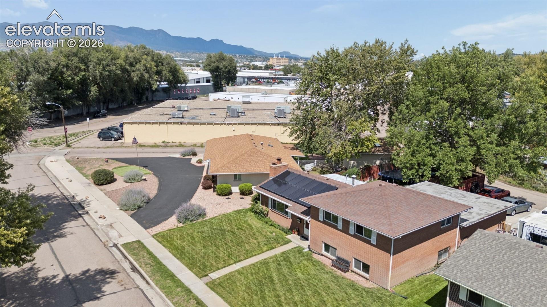Listing photo 7 for 2761 N Prospect Street