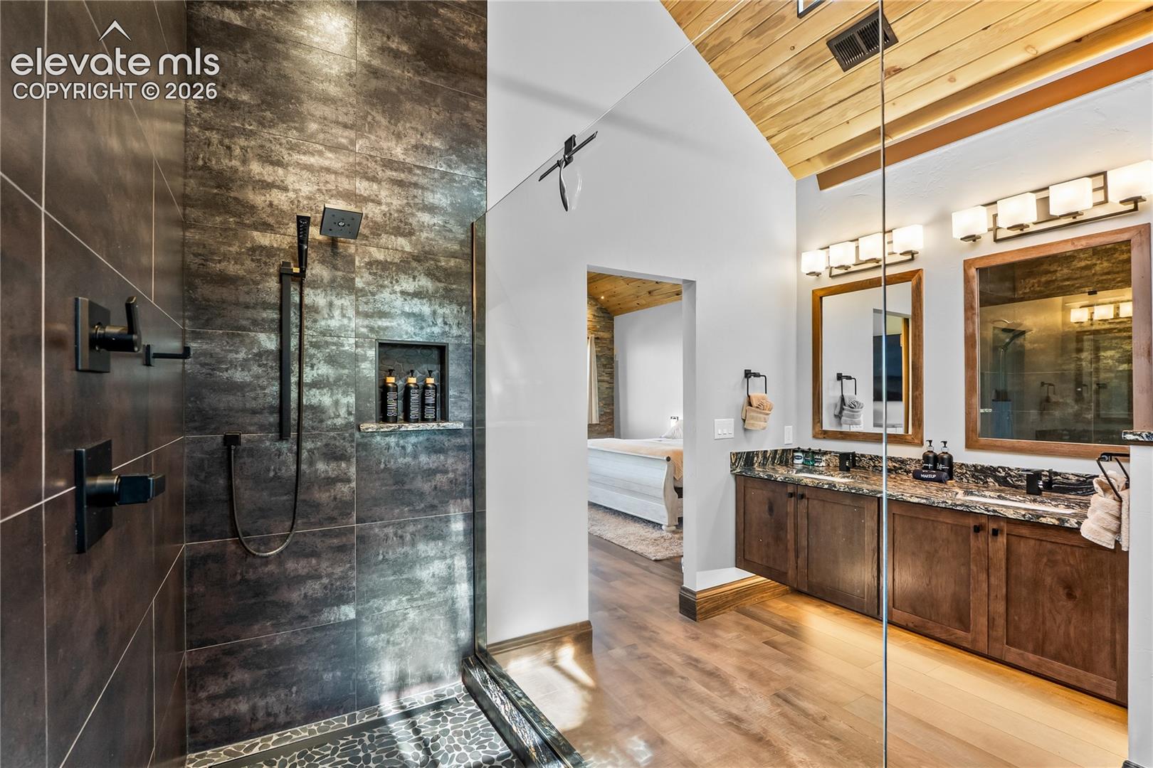 Listing photo 9 for 132 Hayden Street