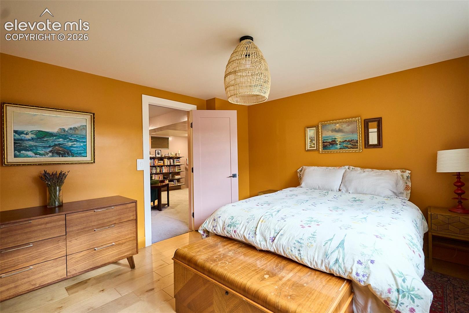 Listing photo 29 for 6827 Rosewood Drive