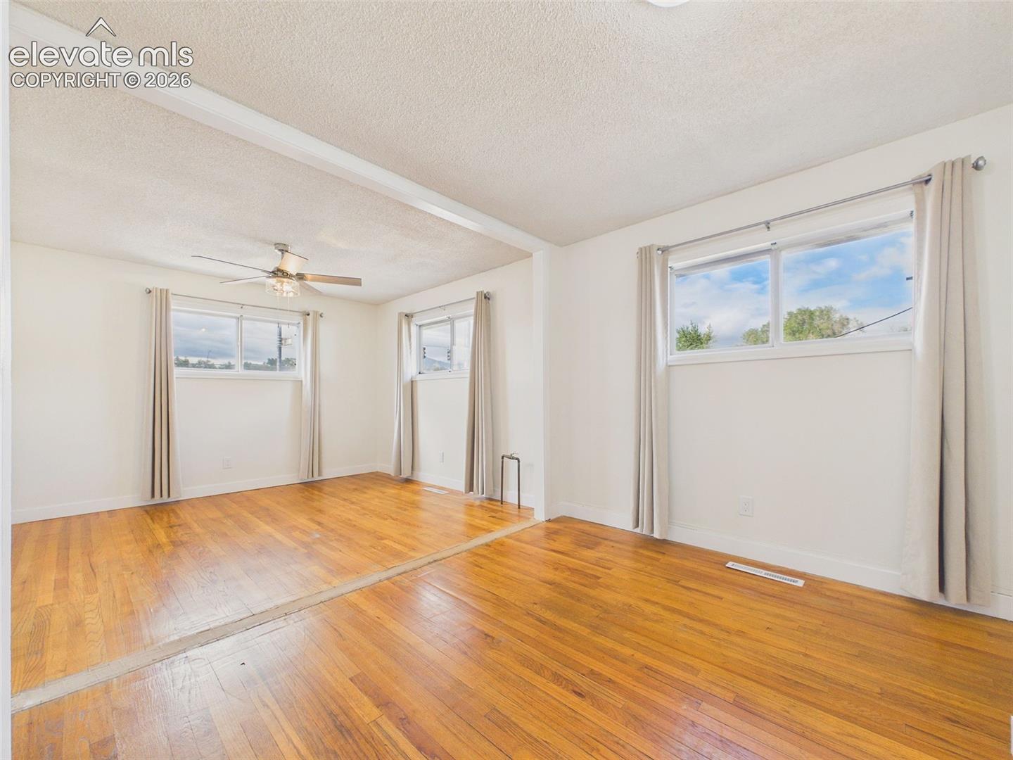 Listing photo 29 for 103 Grand Boulevard